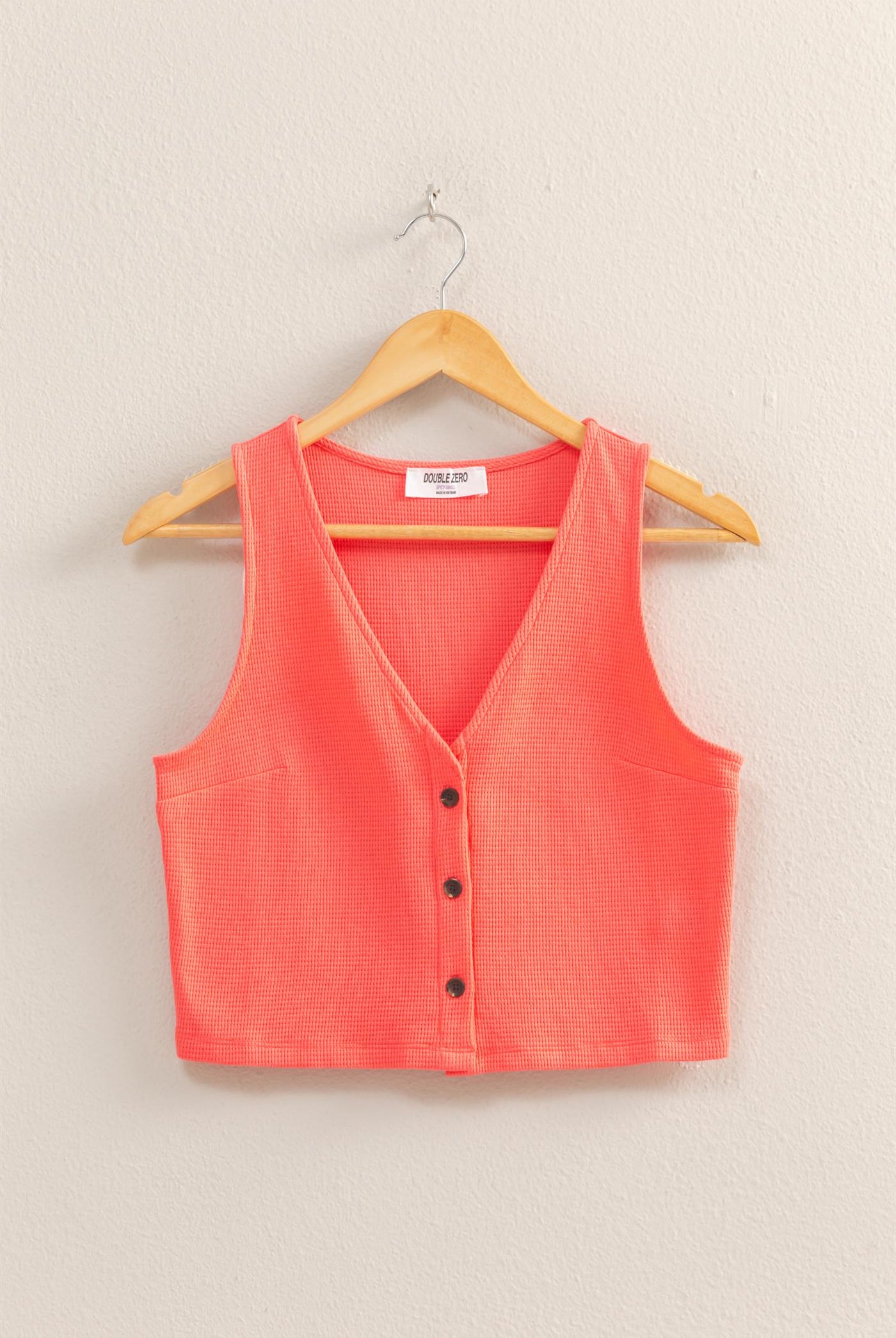 Wholesale Waffle Knit Button Down Sleeveless Vest Vests DZ25C154 CORAL DOUBLE ZERO