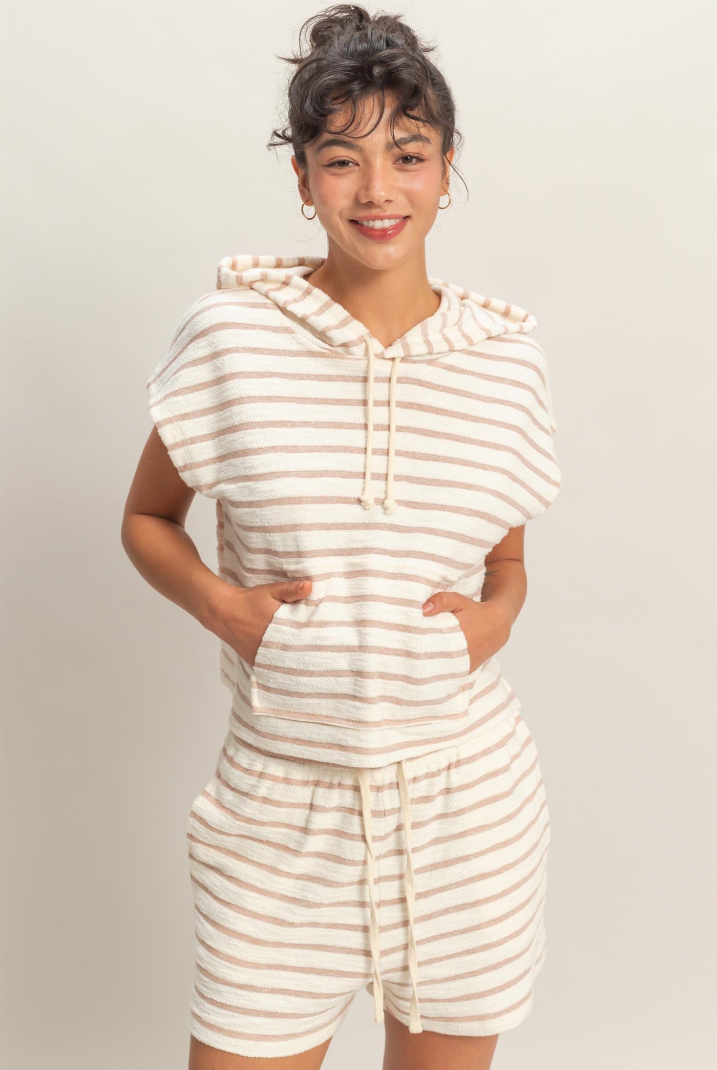 Wholesale Striped Hooded Top With Pocket Clothing Tops DZ26A755 TAUPE HYFVE