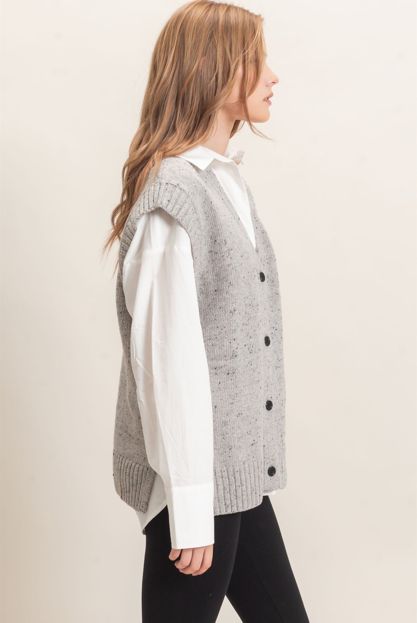 Wholesale V-Neck Knit Vest Sweaters HF26E484 GRAY HYFVE