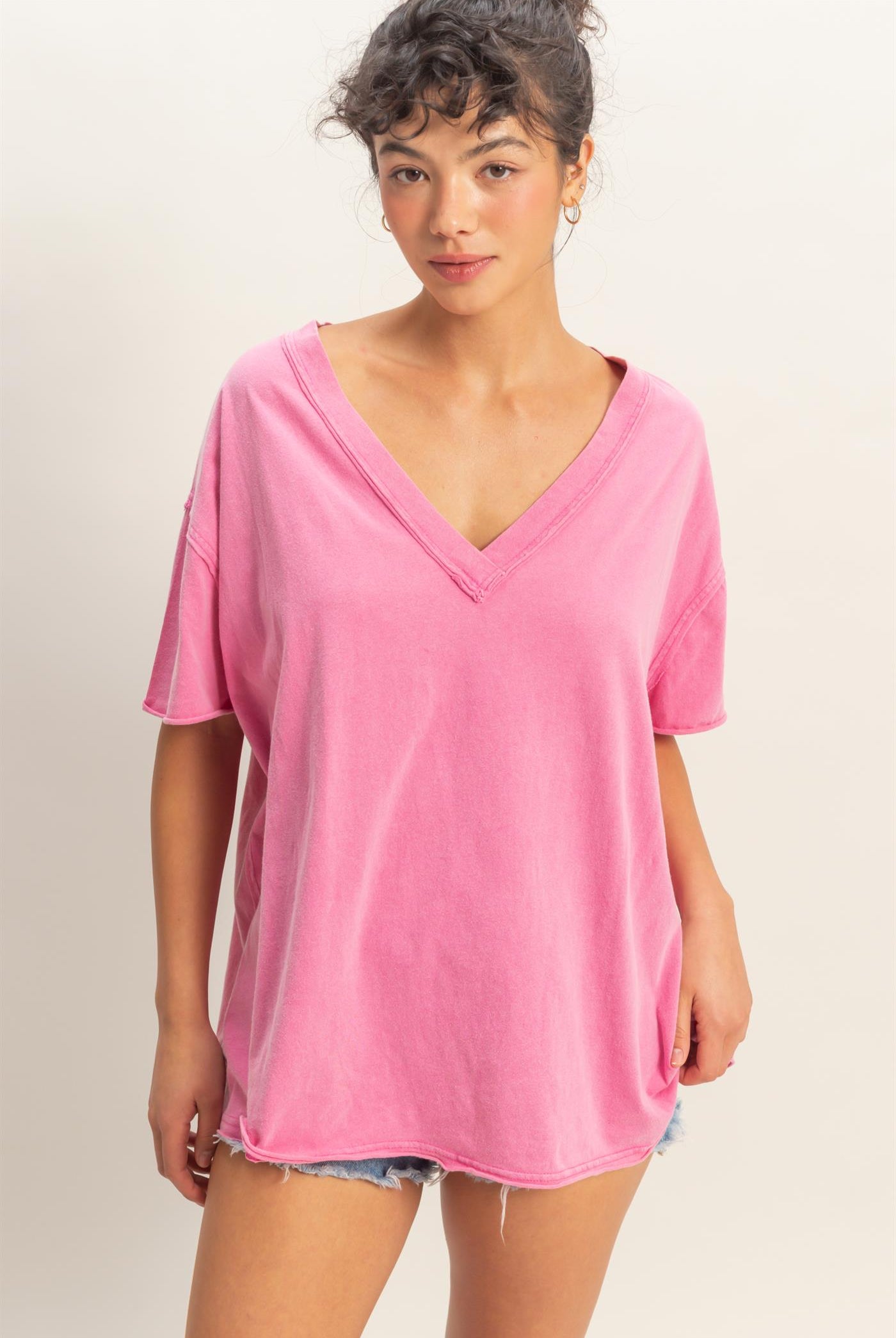 Wholesale Washed V-Neck Oversized Tee Clothing Tops DZ26A760 FUCHSIA DOUBLE ZERO