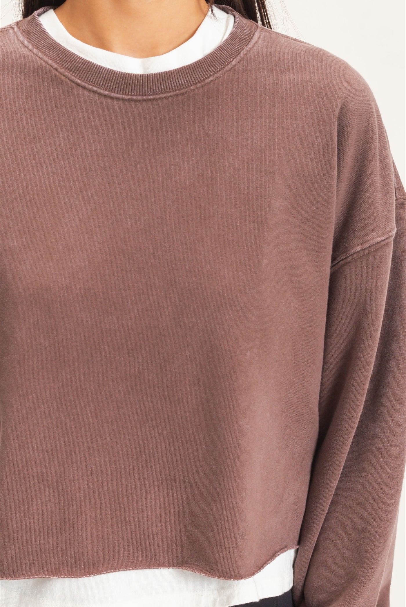 Wholesale Mineral Wash Raw Hem Cropped Sweatshirt Sweatshirts DZ26C968 DARK BROWN DOUBLE ZERO