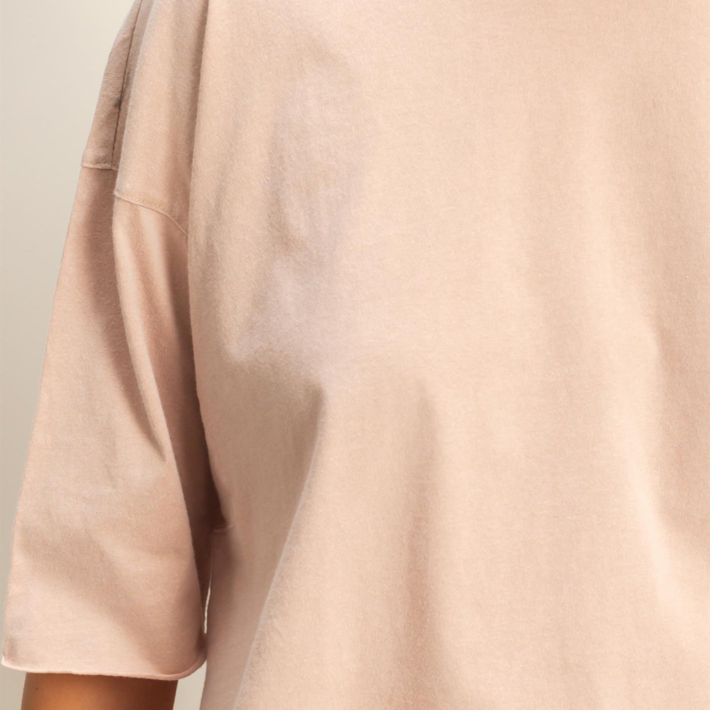 Wholesale Drop Shoulder Crew Neck Wide Fit Tee Clothing Tops DZ25A757 TAUPE DOUBLE ZERO