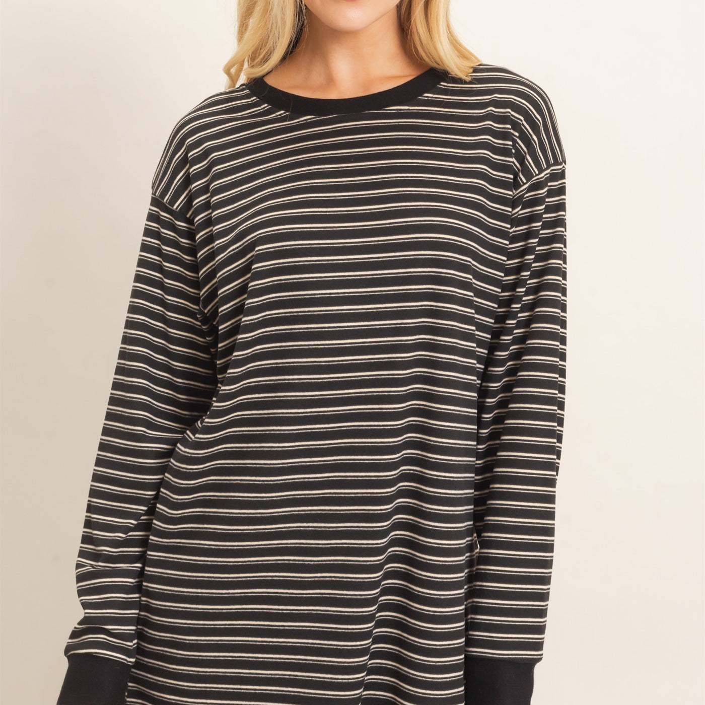 Wholesale Striped Long Sleeve Crew Neck Top Clothing Tops HF26C676 BLACK HYFVE