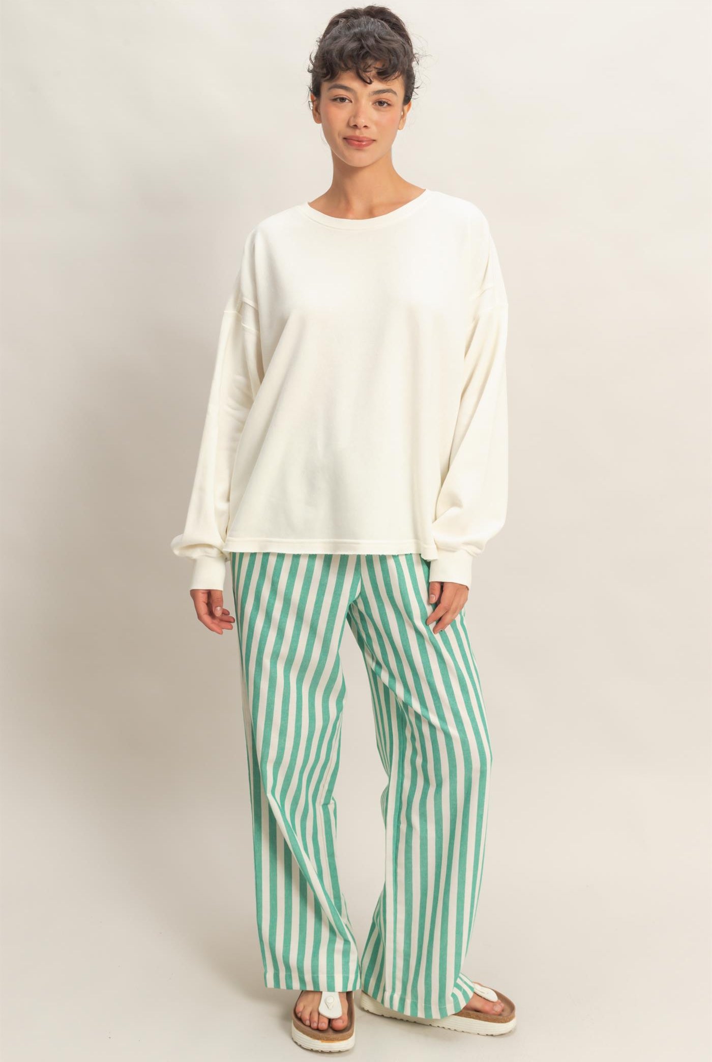 Wholesale Oversized Cross Detail Open Back Sweatshirt Clothing Tops DZ26E050 CREAM DOUBLE ZERO