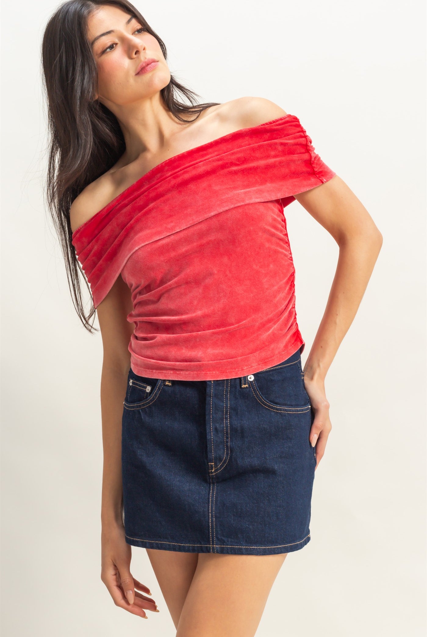 Wholesale Off-The-Shoulder Side Ruched Top Clothing Tops DZ25C848 RED DOUBLE ZERO
