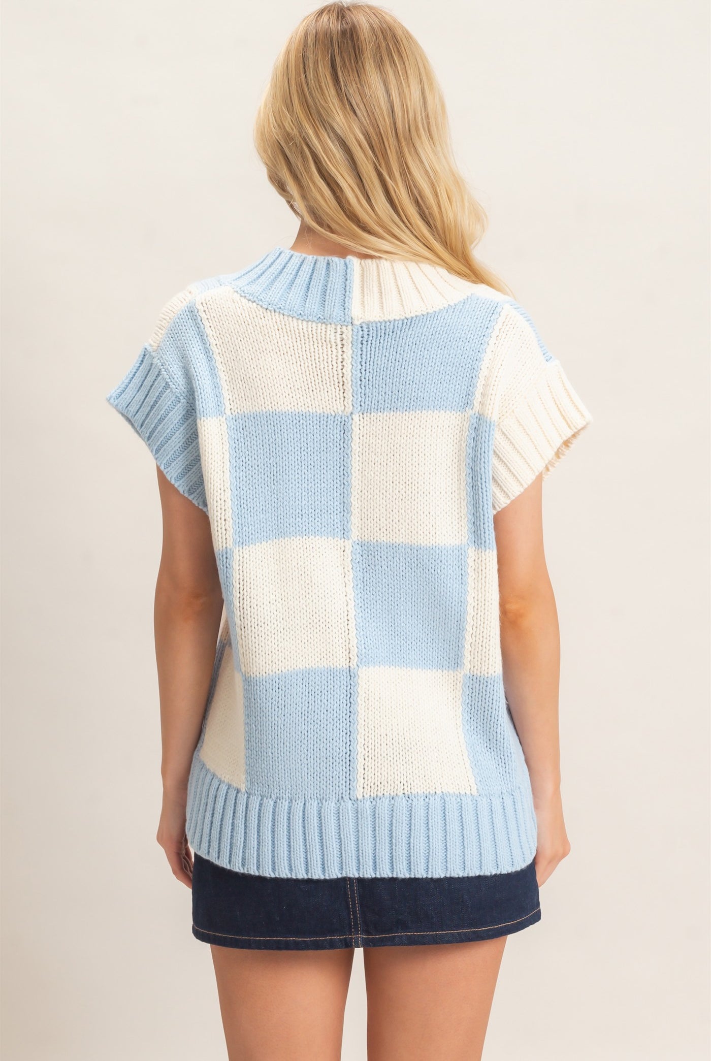 Wholesale Ribbed V-Neck Checkered Sweater Vest Sweaters HF26F180 BLUE HYFVE