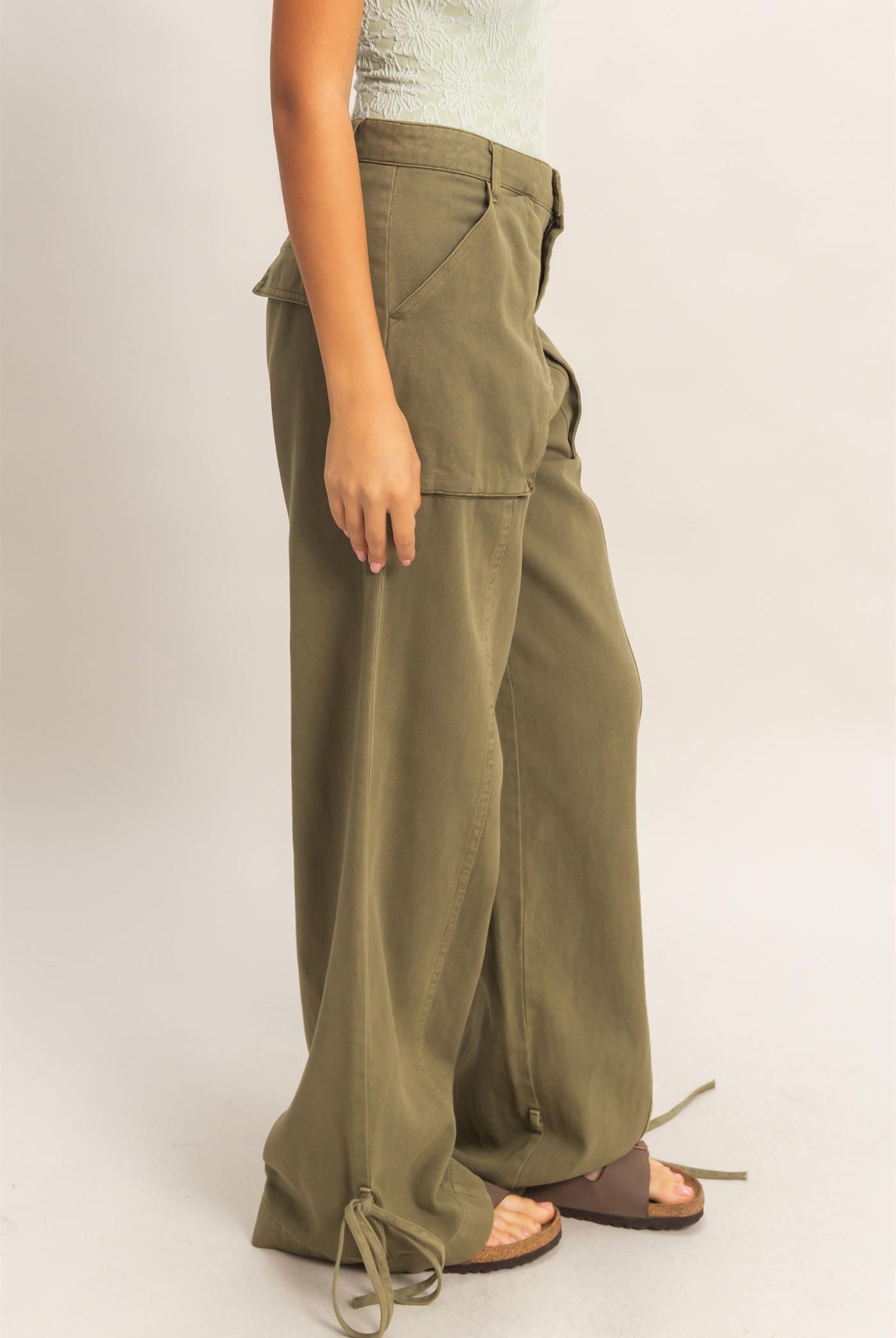 Wholesale High Rise Cargo Pants With Ankle Ties Pants DZ24C156 MOSS DOUBLE ZERO