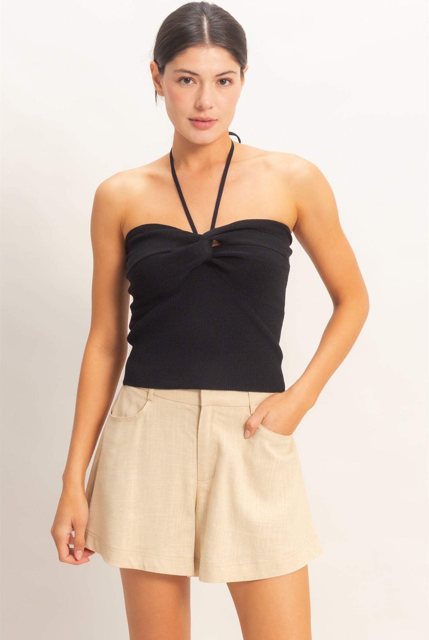 Wholesale Ribbed Halter Top With Twist Clothing Tops HF26A299 BLACK HYFVE