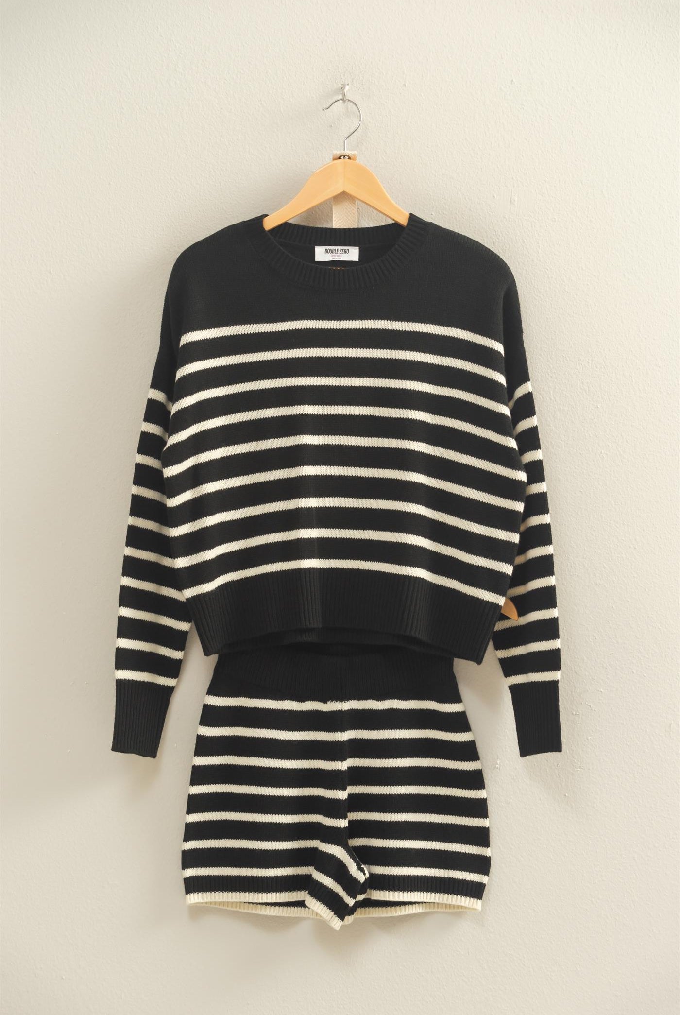 Wholesale Striped Knit Sweater And Shorts Set Clothing DZ25E141-SET BLACK/CREAM DOUBLE ZERO