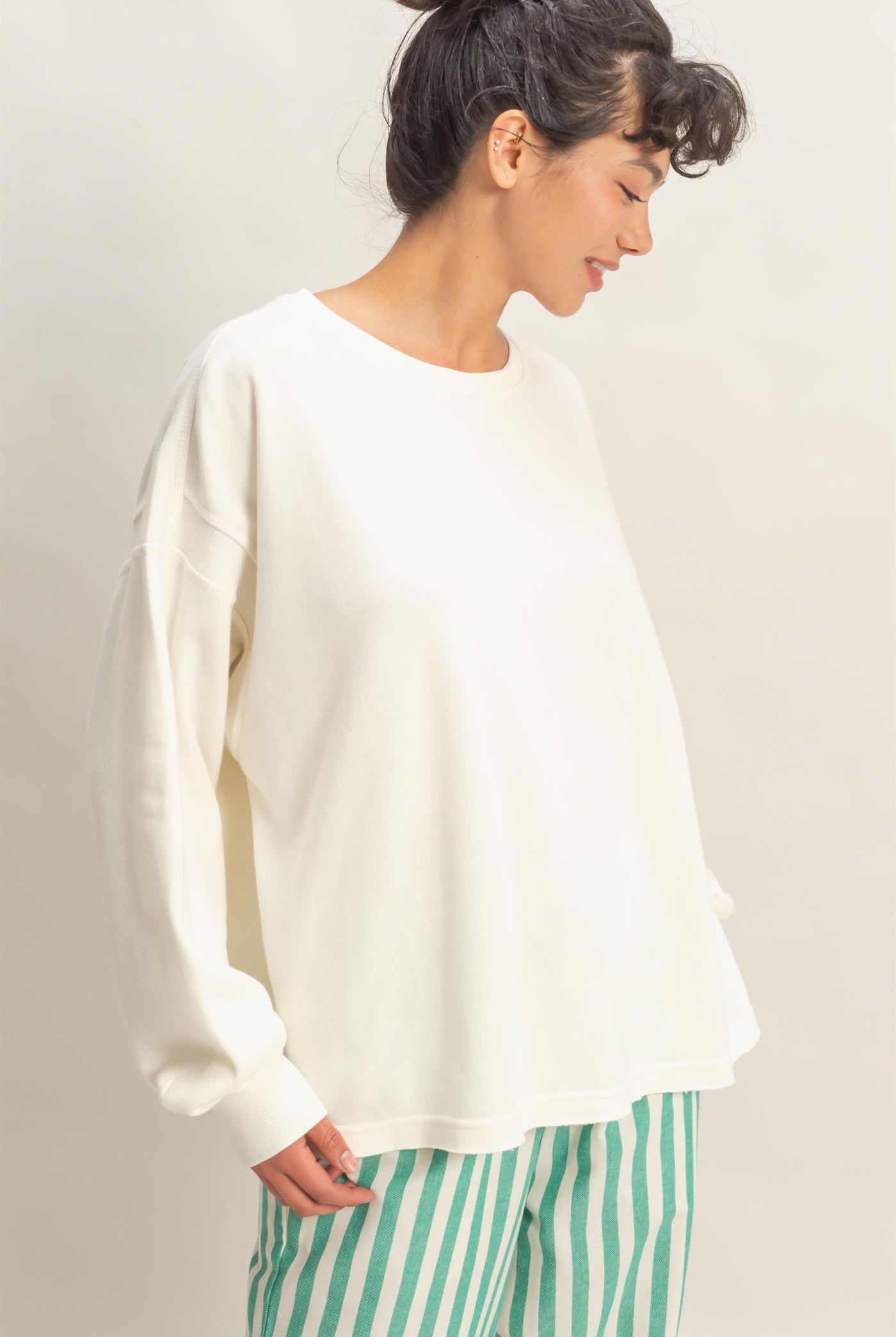 Wholesale Oversized Cross Detail Open Back Sweatshirt Clothing Tops DZ26E050 CREAM DOUBLE ZERO