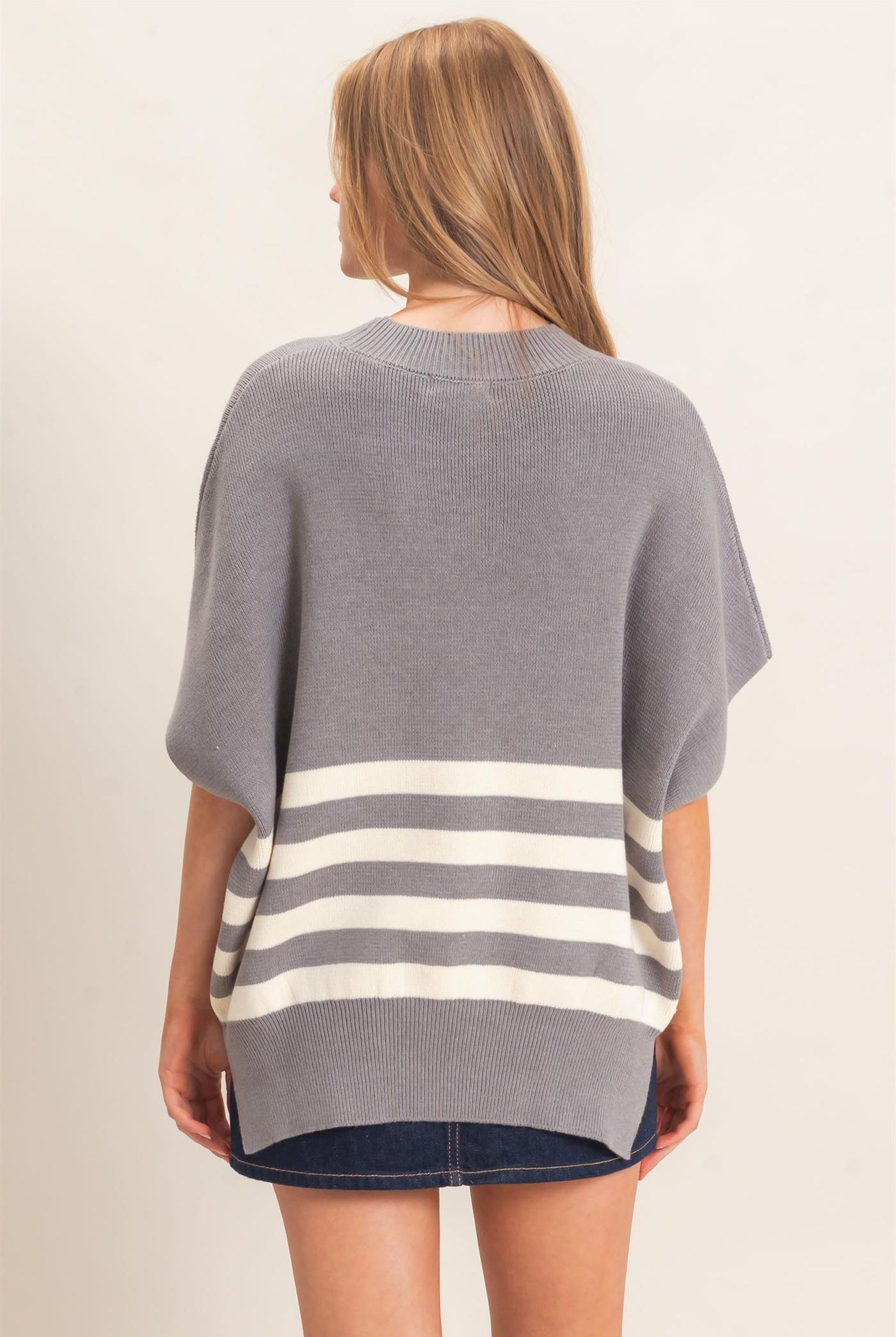 Wholesale Striped Ribbed Crew Neck Sweater Sweaters HF26E350-D GRAY HYFVE