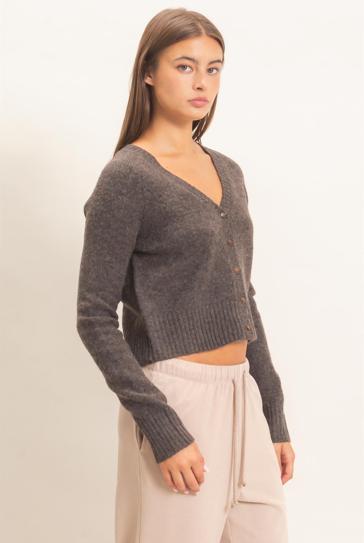 Wholesale V-Neck Cardigan Cardigans DZ26E326 DARK BROWN DOUBLE ZERO