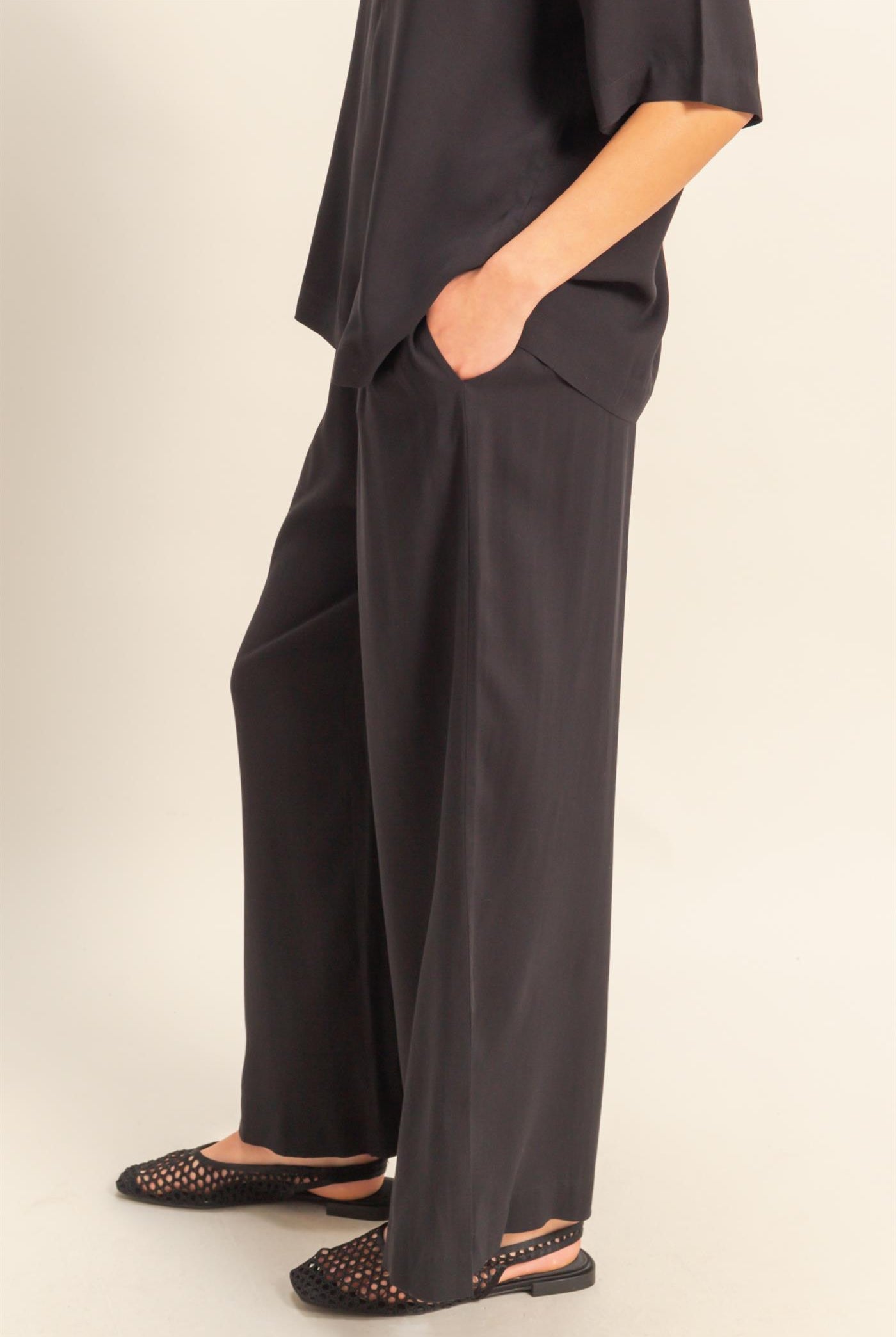 Wholesale High Waist Woven Wide Leg Pants Pants DZ25C192 BLACK DOUBLE ZERO