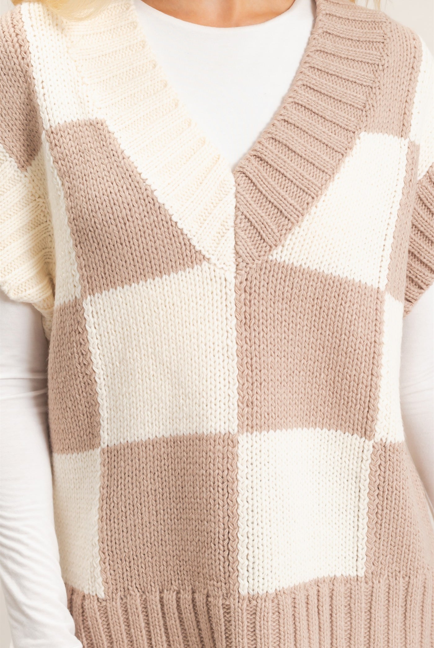 Wholesale Ribbed V-Neck Checkered Sweater Vest Sweaters HF26F180 TAUPE HYFVE