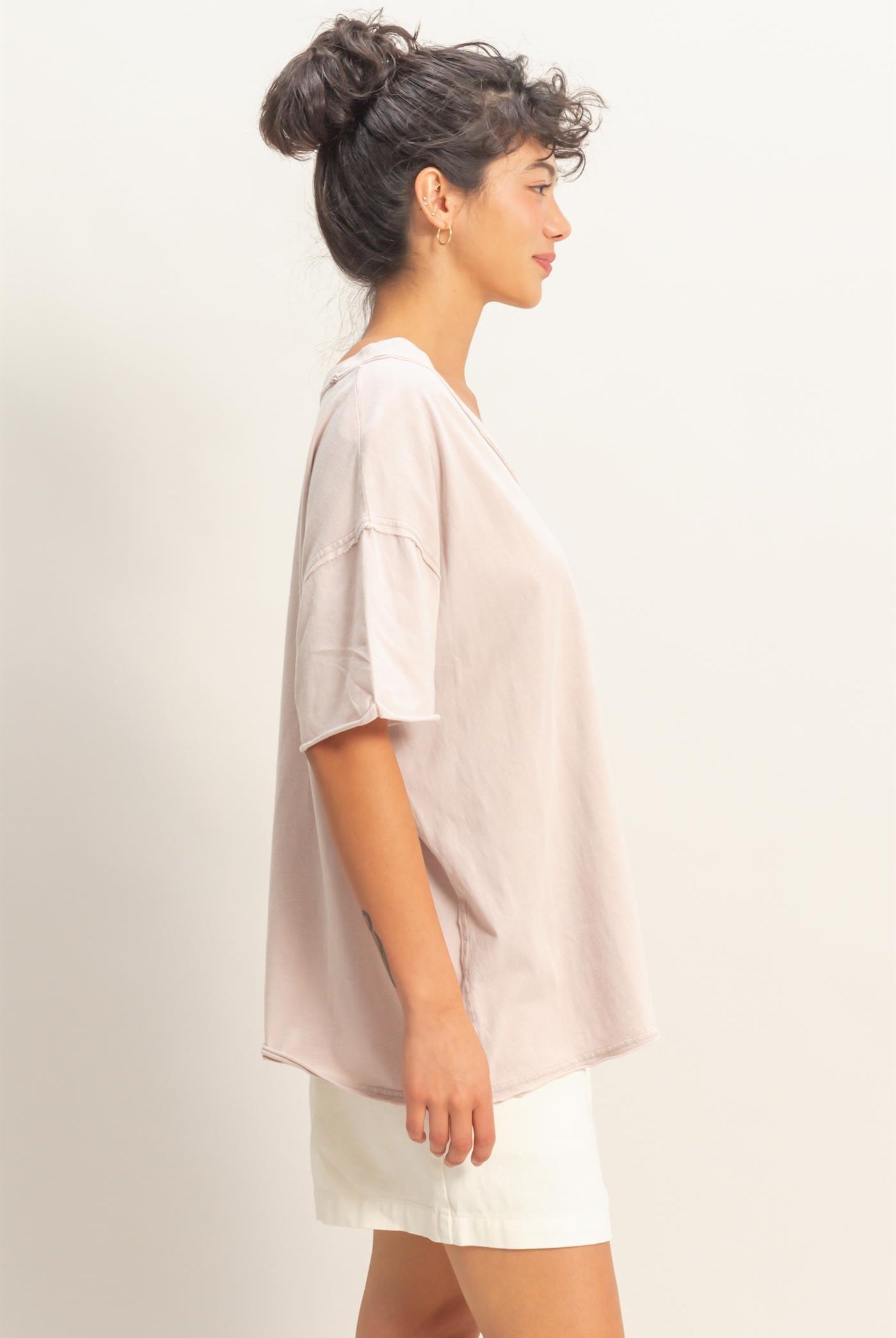 Wholesale Washed V-Neck Oversized Tee Clothing Tops DZ26A760 TAUPE DOUBLE ZERO