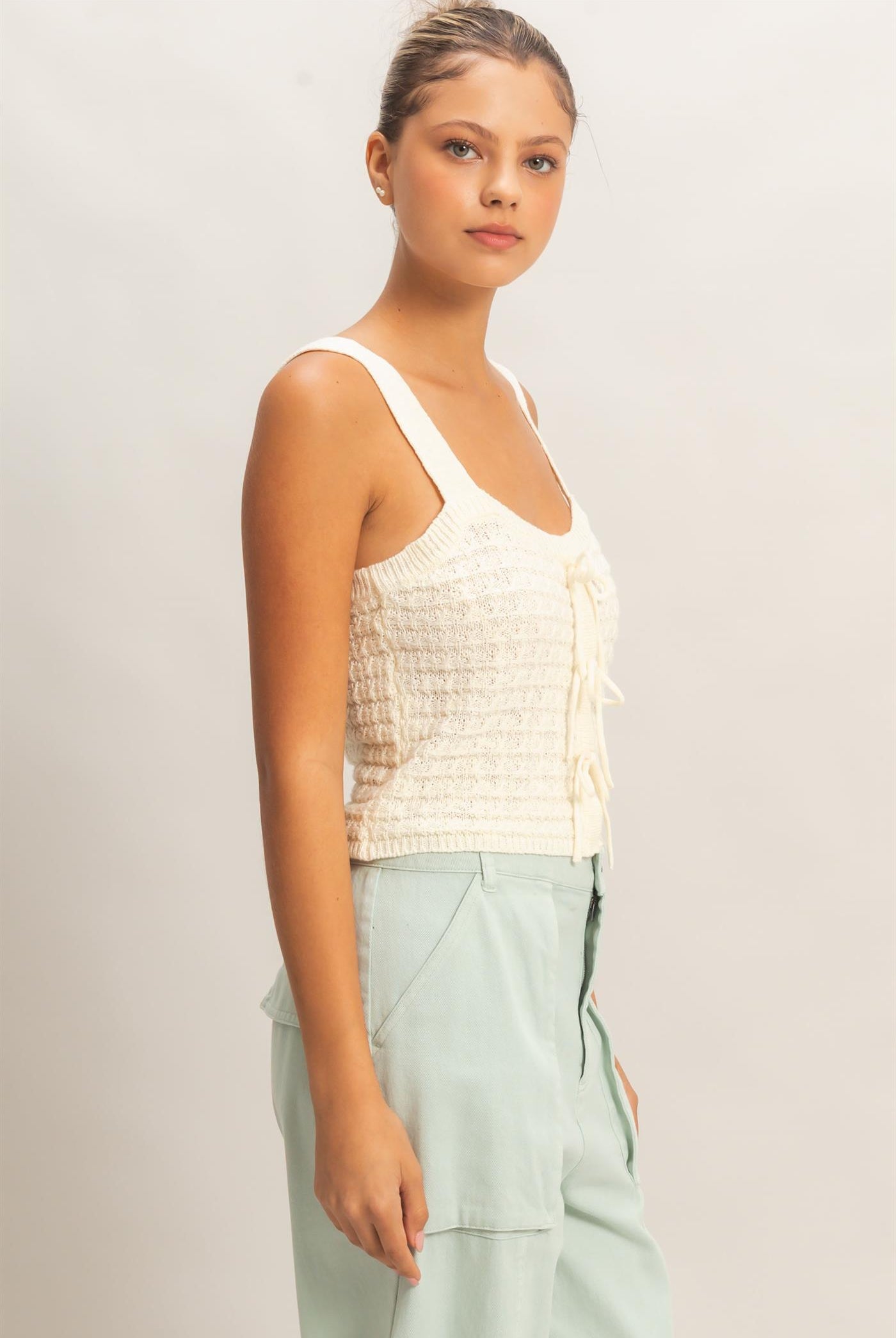 Wholesale Textured Knit Tank Clothing Tops HF26C002 CREAM HYFVE