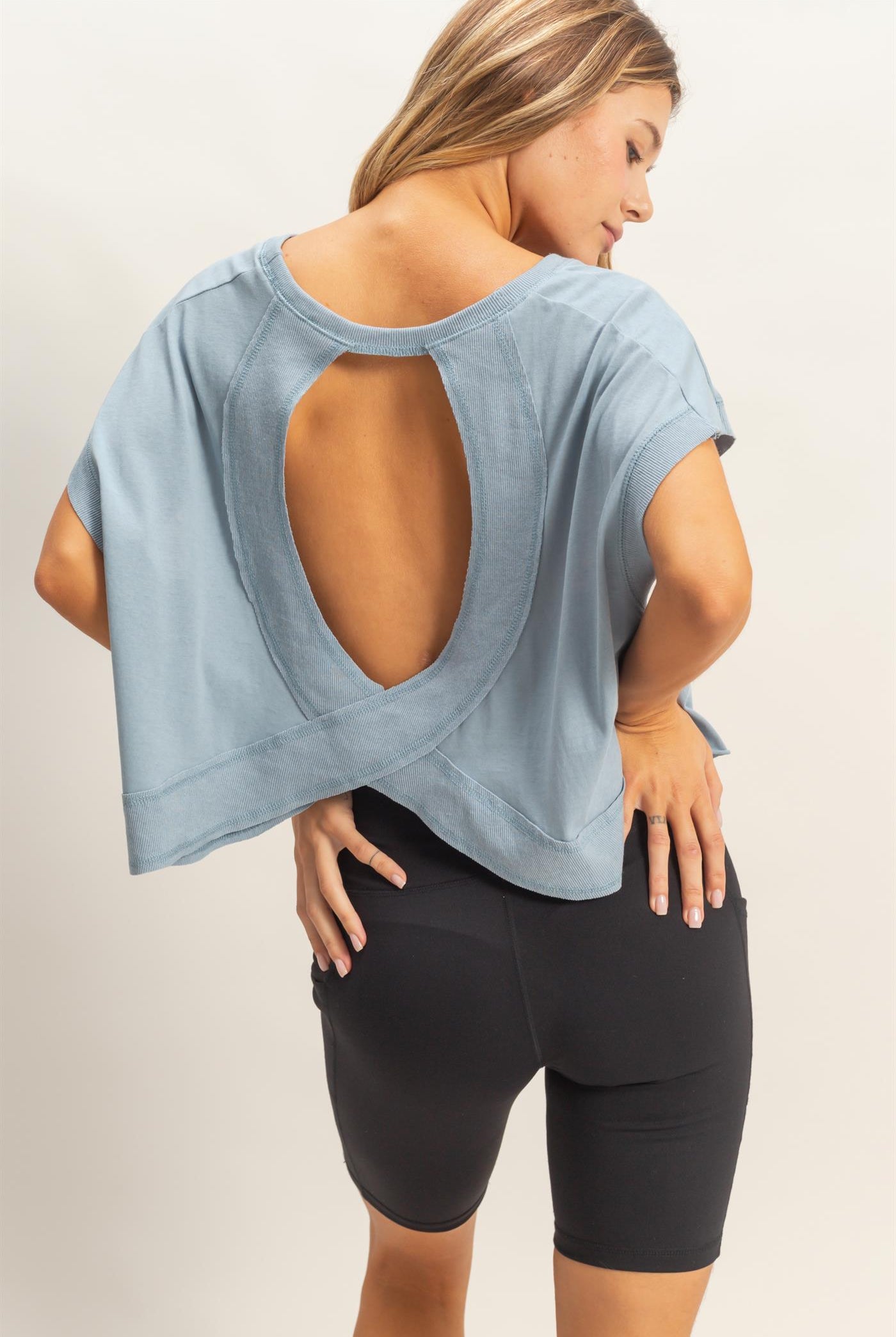 Wholesale Boxy Crew Neck Top T-Shirts HF26C288-D LIGHT BLUE HYFVE