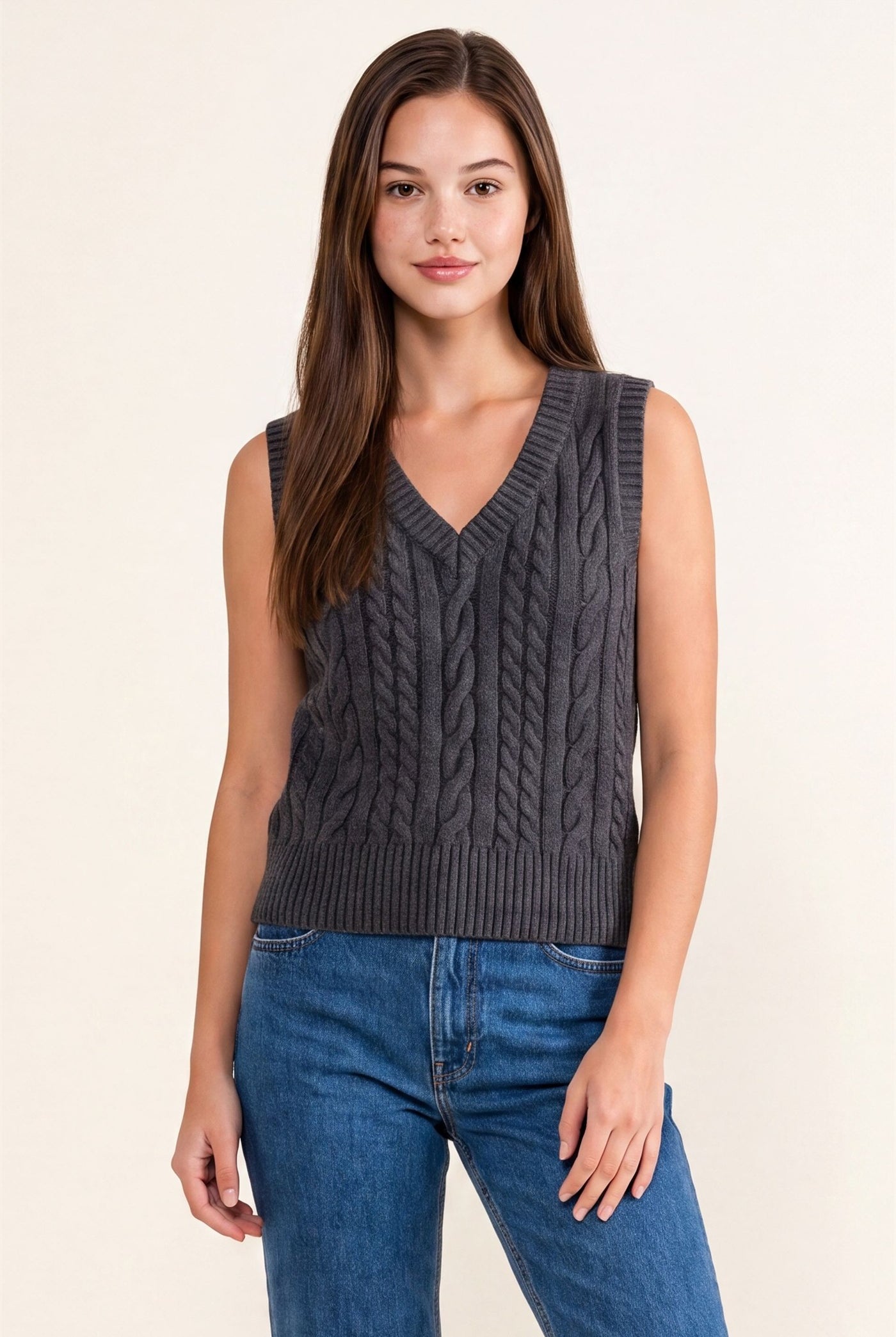 Wholesale Cable Knit V-Neck Sweater Vest Sweaters DZ26E548 CHARCOAL DOUBLE ZERO