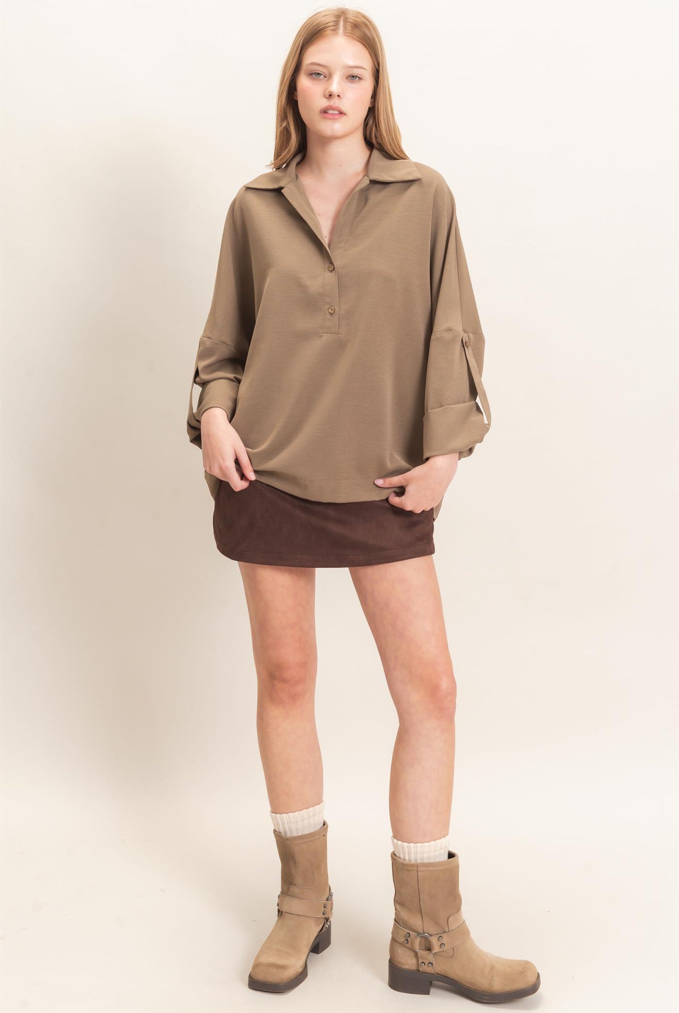 Wholesale Buttoned Collar Split Sleeve Top Clothing Tops HF26F071 OLIVE HYFVE