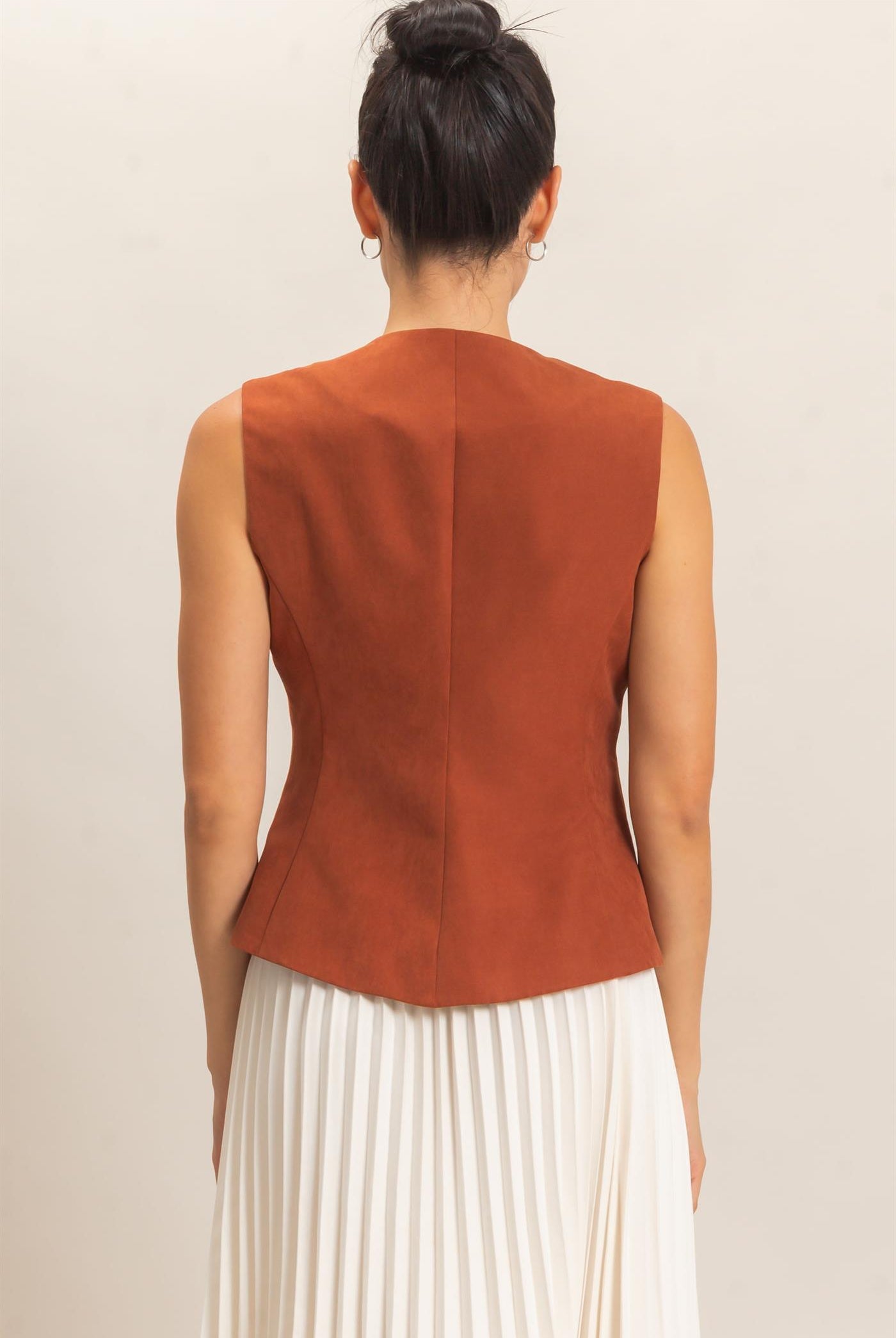 Wholesale Buttoned Sleeveless Utility Vest Vests HF26E929 RUST HYFVE