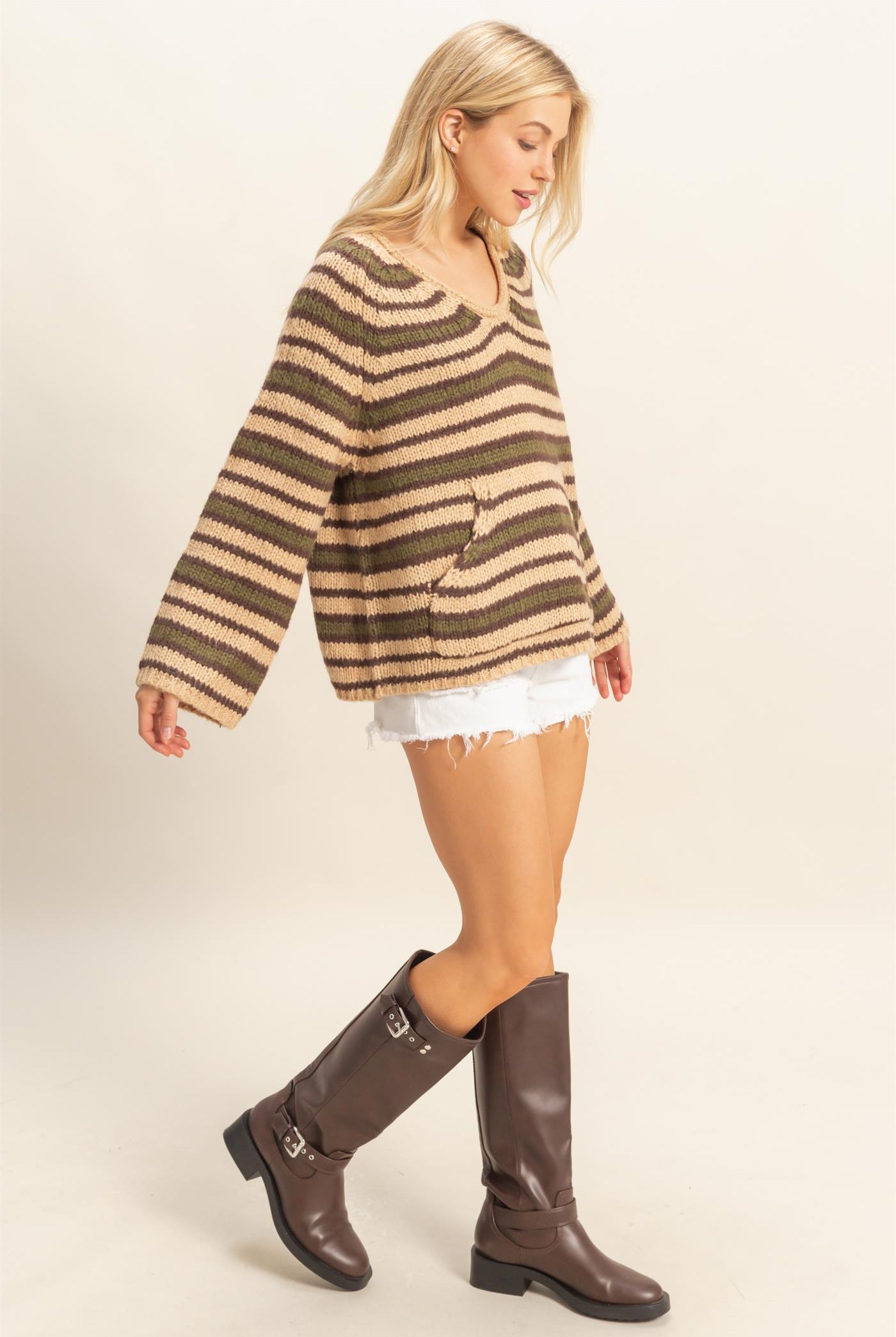 Wholesale Kangaroo Pocket Detail Striped Pullover Sweaters HF25E904 TAUPE COMBO HYFVE