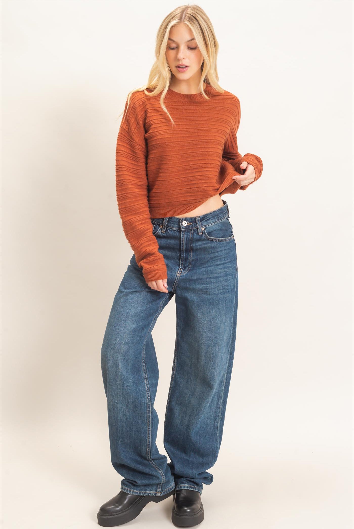 Wholesale Textured Crew Neck Sweater Sweaters HF26F196 BROWN HYFVE