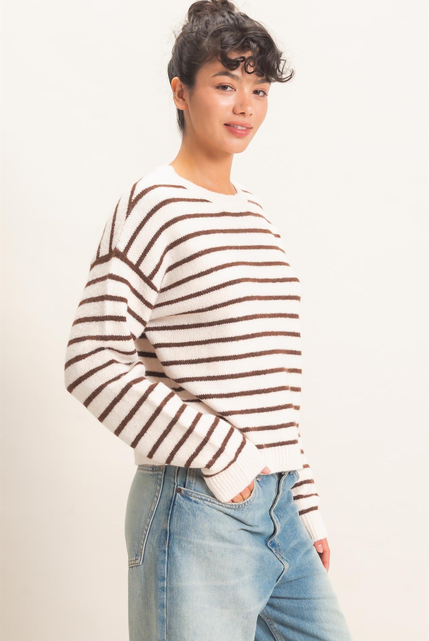 Wholesale Striped Crew Neck Sweater Sweaters DZ26C612 BROWN DOUBLE ZERO