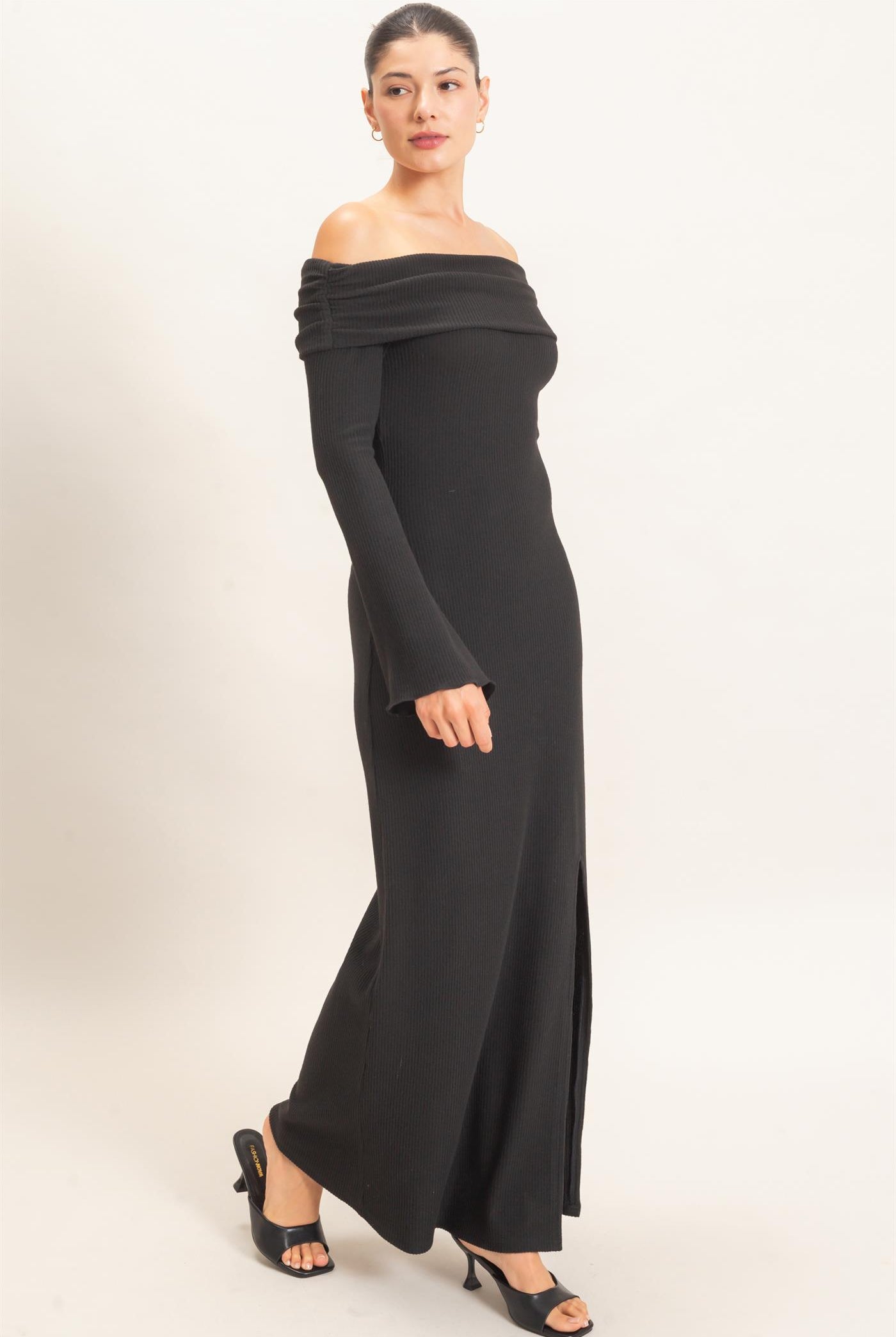 Wholesale Off-Shoulder Maxi Dress Dresses HF26F033 BLACK HYFVE