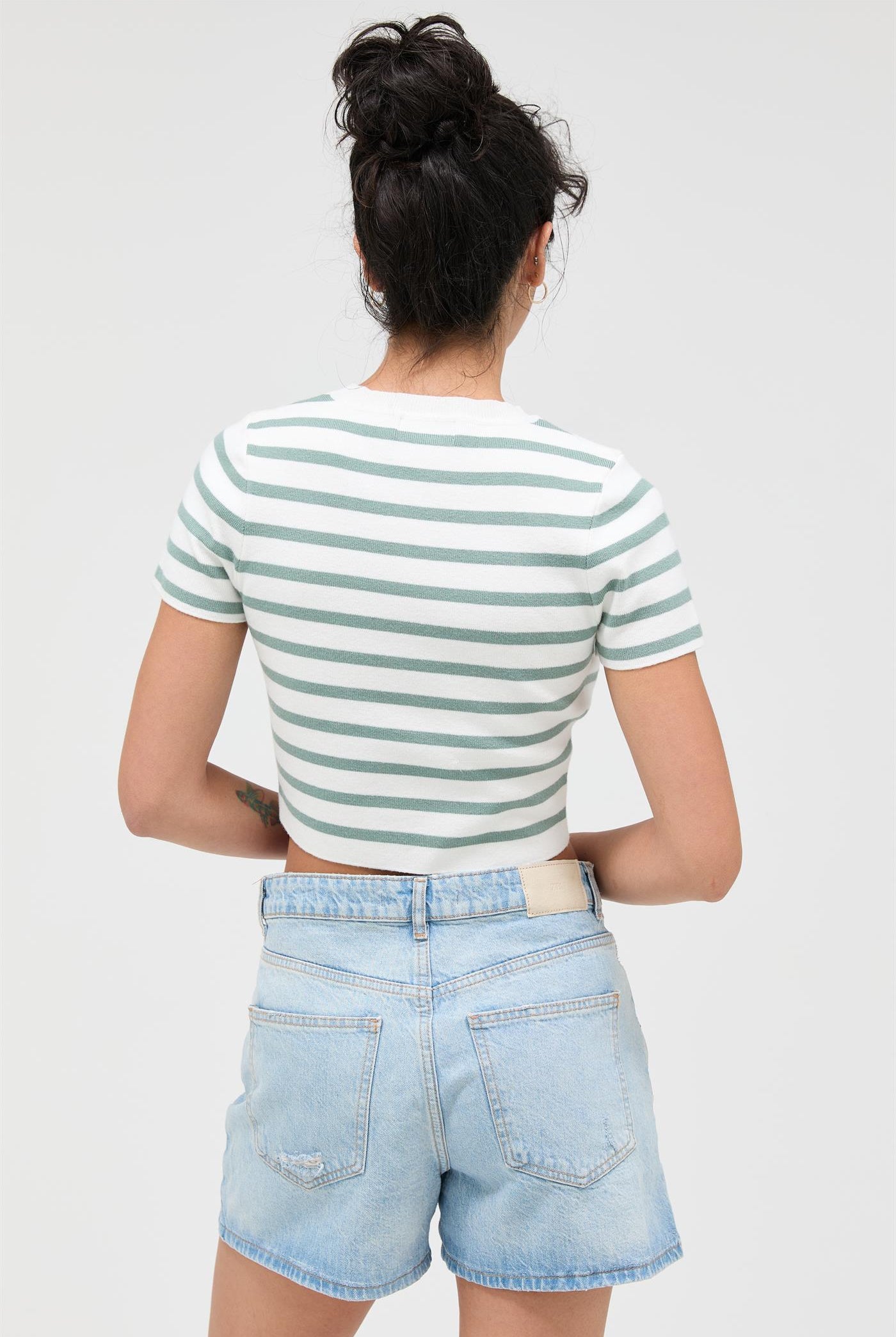 Wholesale Striped And Knit Crew Neck Crop Top Clothing Tops DZ26A139 SAGE GREEN DOUBLE ZERO