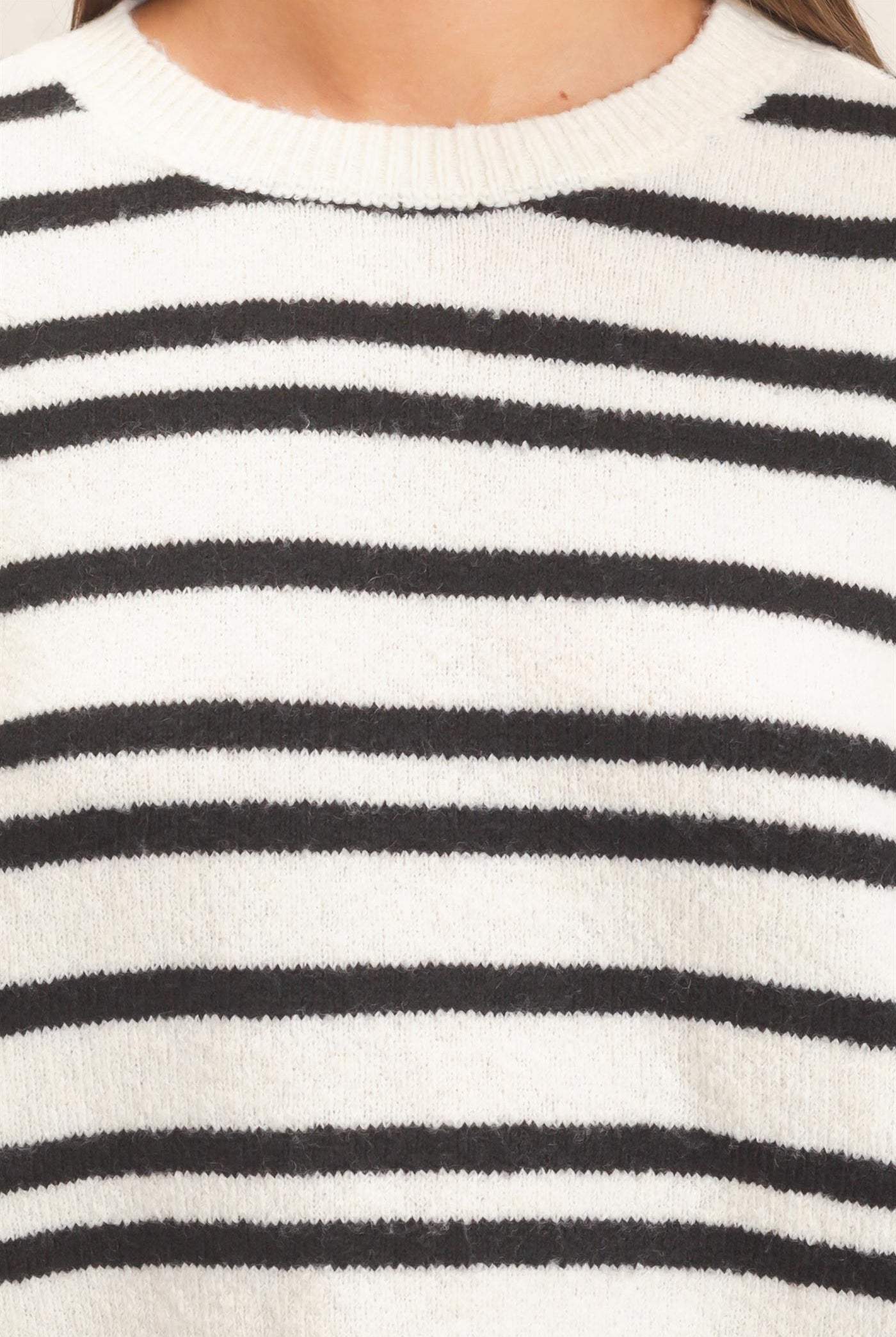 Wholesale Striped Crew Neck Sweater Sweaters DZ26E389 CREAM DOUBLE ZERO