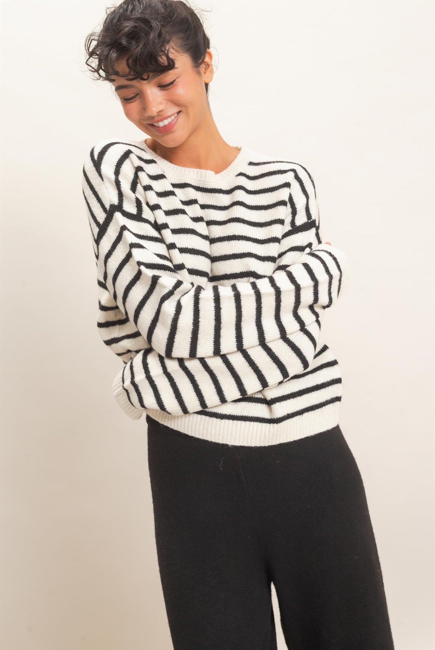 Wholesale Striped Crew Neck Sweater Sweaters DZ26C612 CREAM DOUBLE ZERO