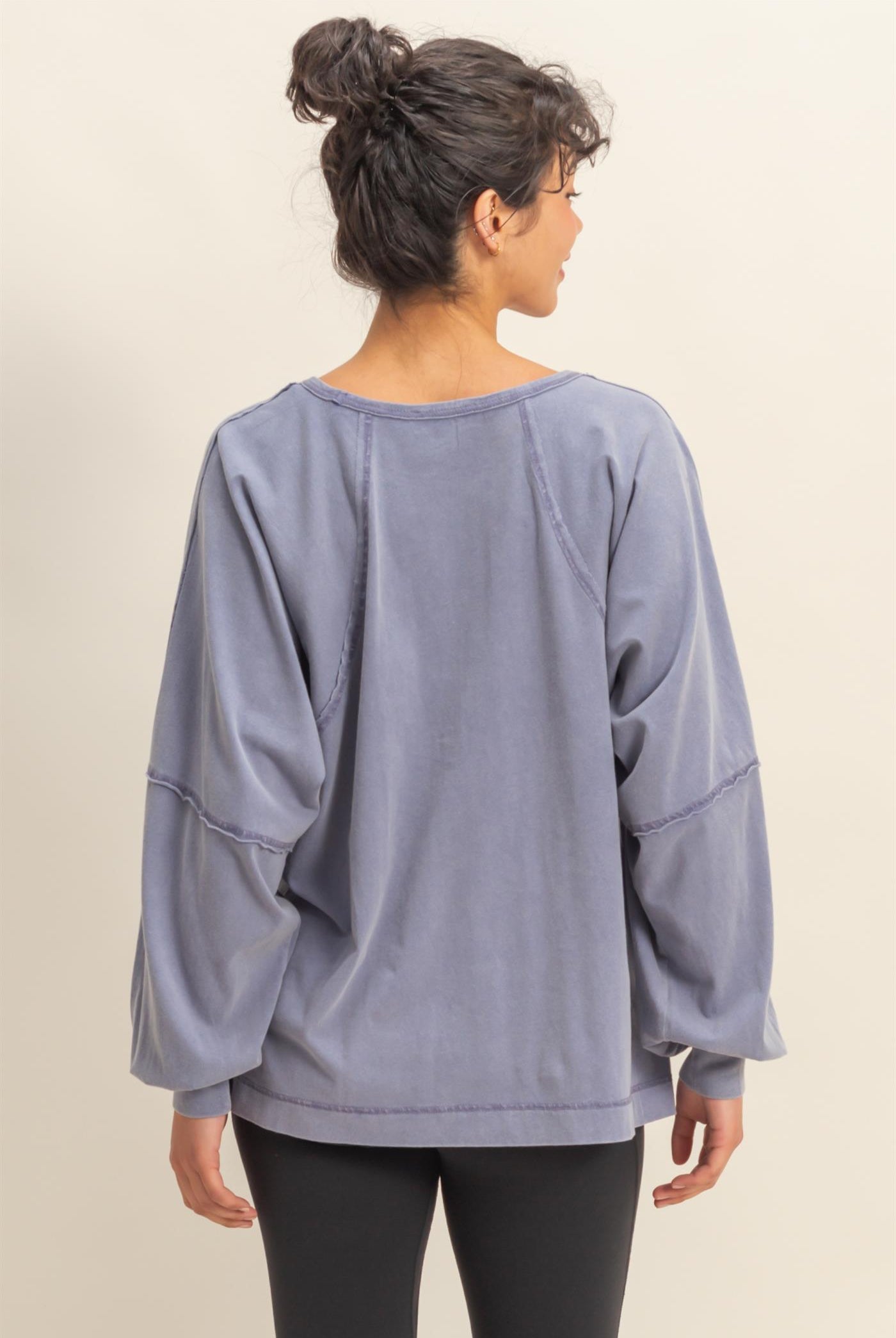Wholesale Washed Oversized Long Sleeve Top With Slit Clothing Tops DZ25C921 DUSTY INDIGO HYFVE