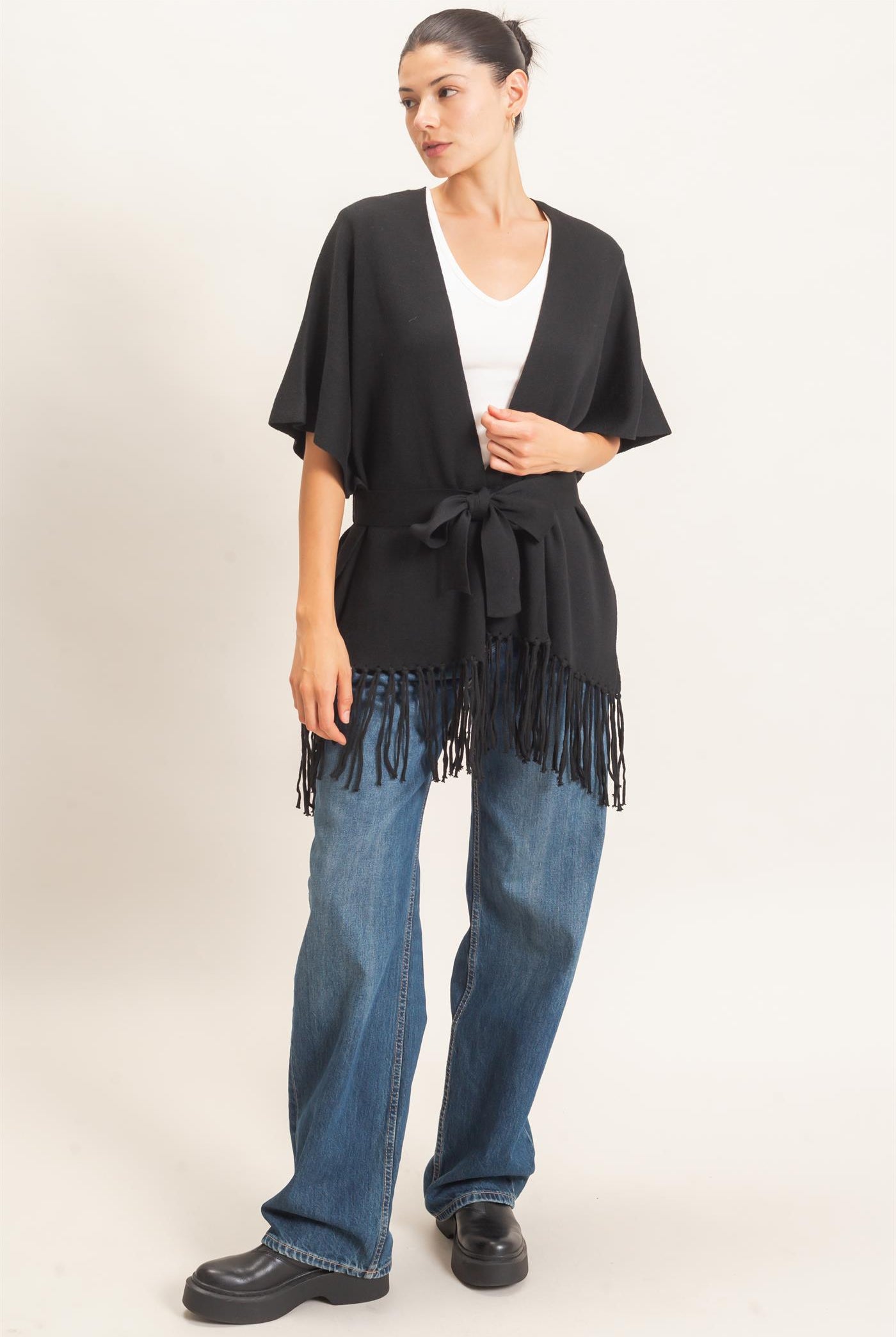 Wholesale Fringe Hem Kimono Sweater Kimonos HF26E041 BLACK HYFVE
