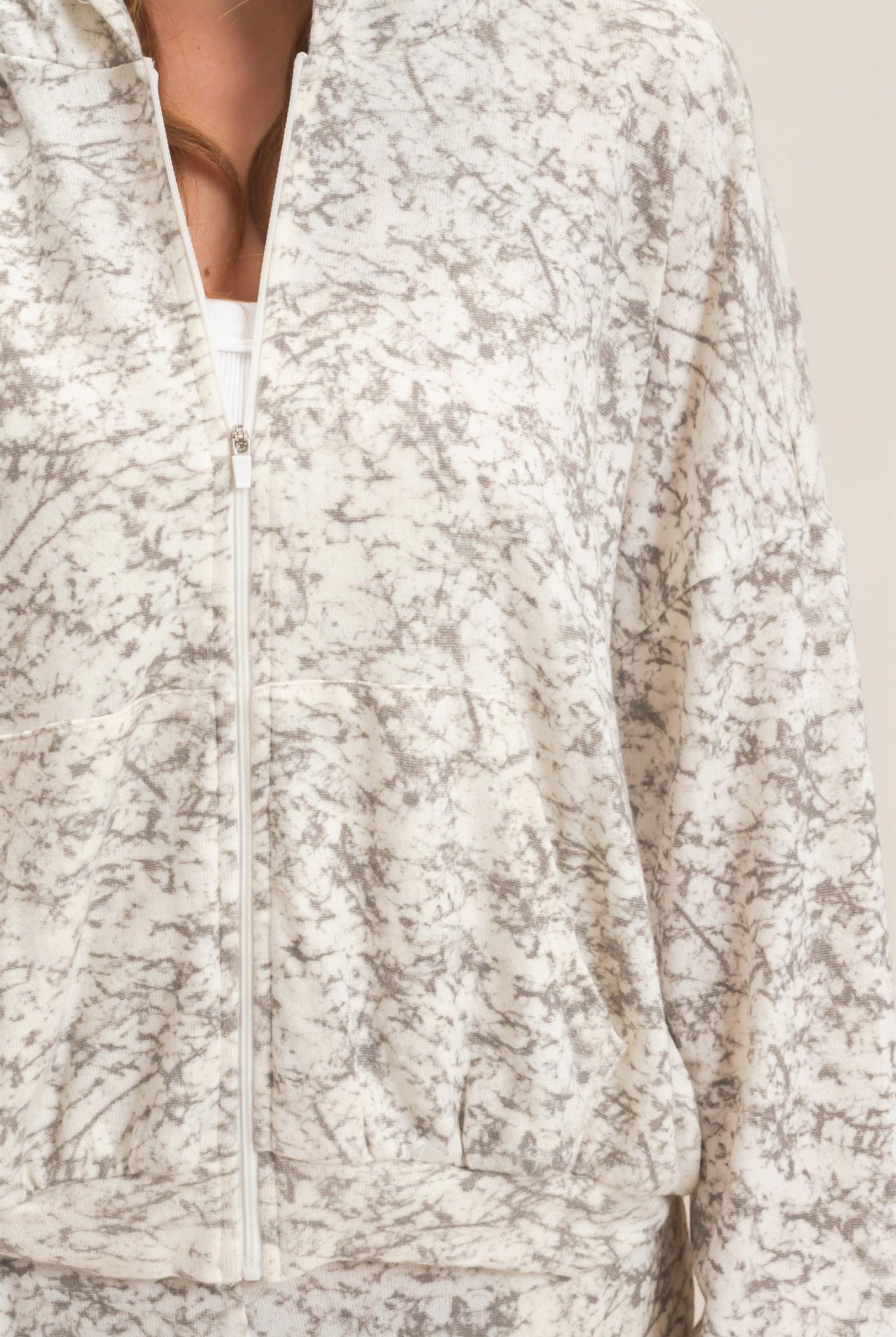 Wholesale Abstract Print Zip-Up Hoodie Hoodies HF26E735 CREAM HYFVE