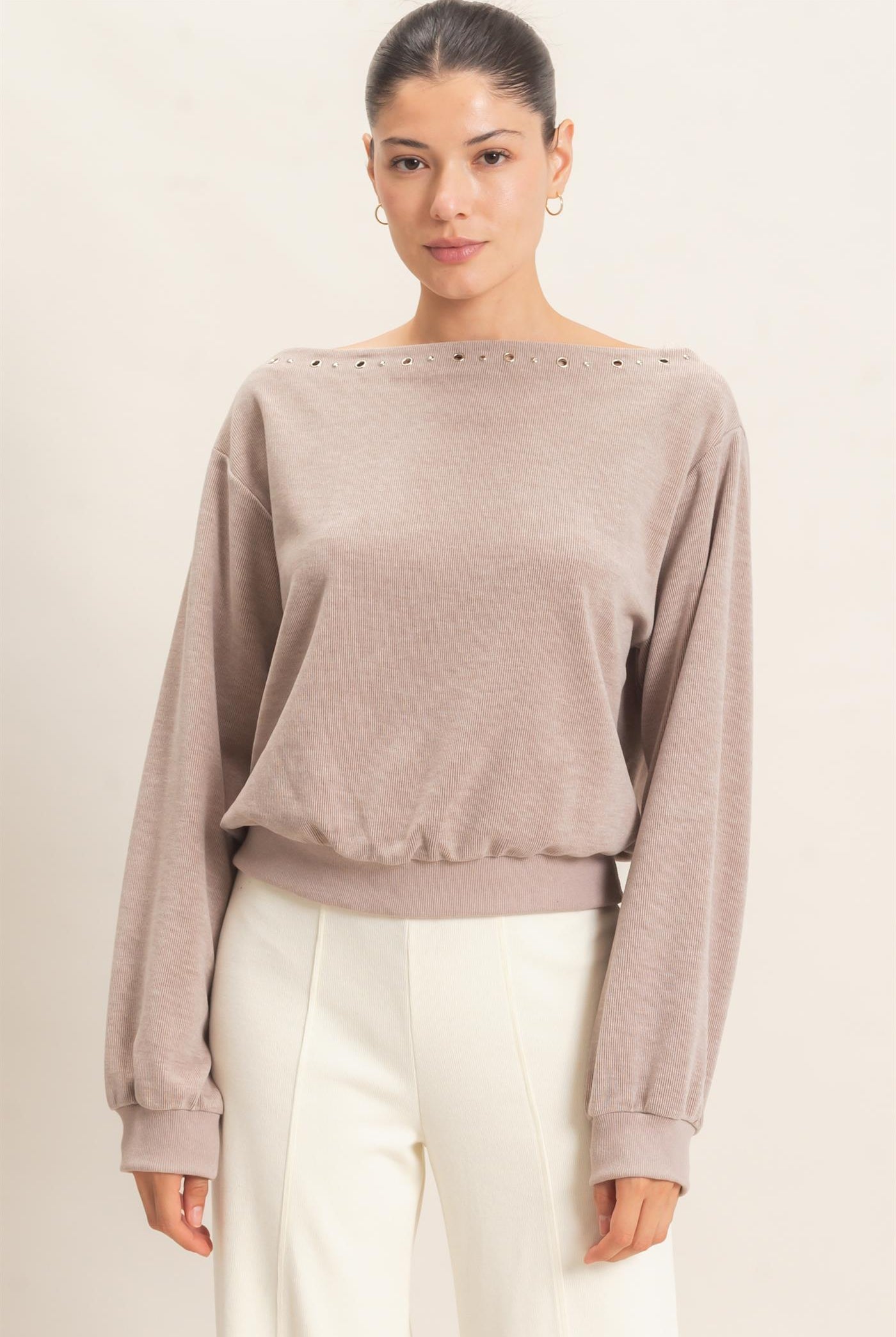 Wholesale Studded Crew Neck Sweatshirt Sweatshirts HF26E545 BEIGE HYFVE