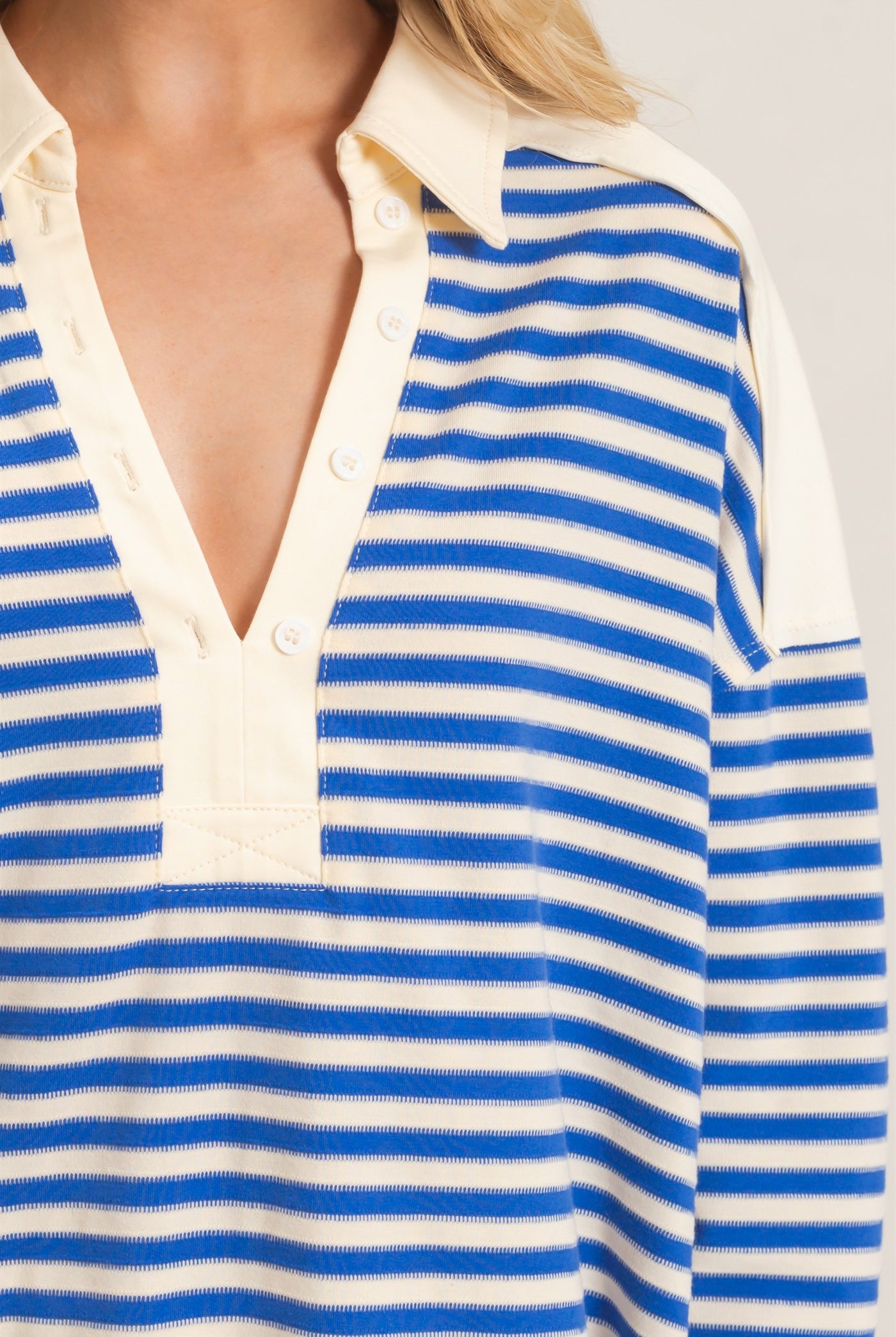 Wholesale Striped Henley Sweatshirt Clothing Tops HF26F089 BLUE HYFVE