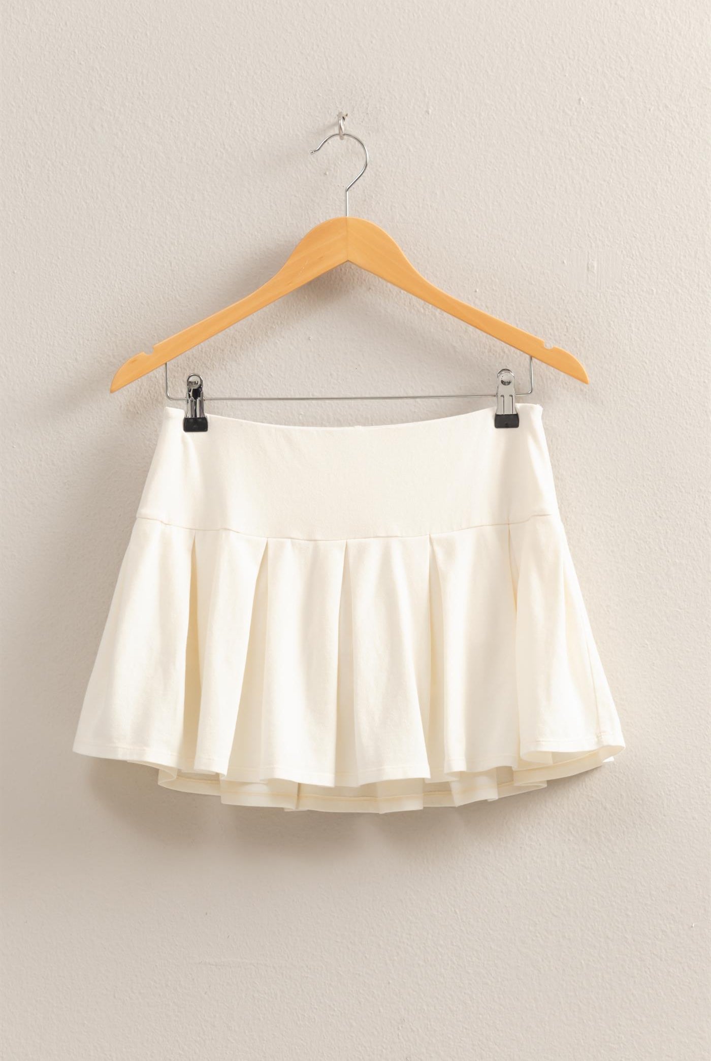 Wholesale Mid Rise Pleated Mini Skort Skorts DZ25A930 WHITE DOUBLE ZERO
