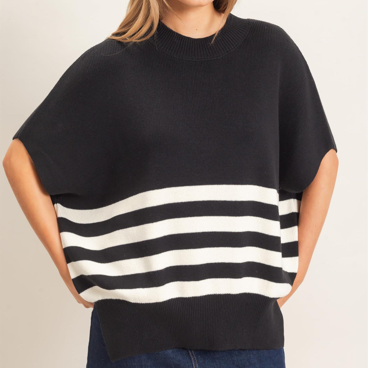 Wholesale Striped Ribbed Crew Neck Sweater Sweaters HF26E350-D BLACK HYFVE