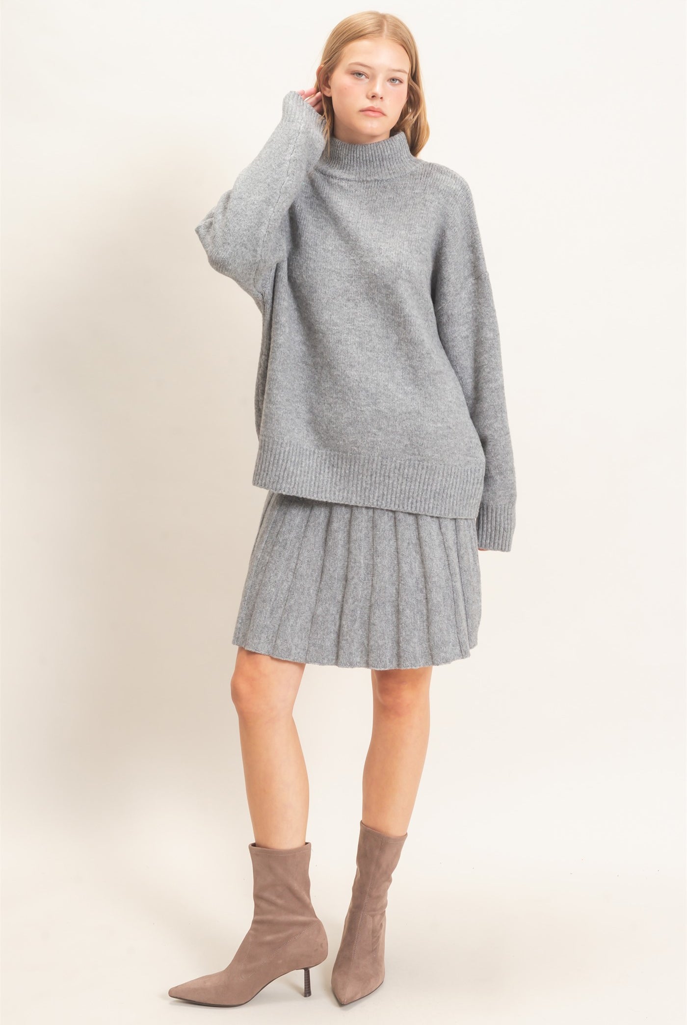 Wholesale Mock Neck Sweater And Pleated Skirt Set Clothing HF26F232-SET H.GRAY HYFVE
