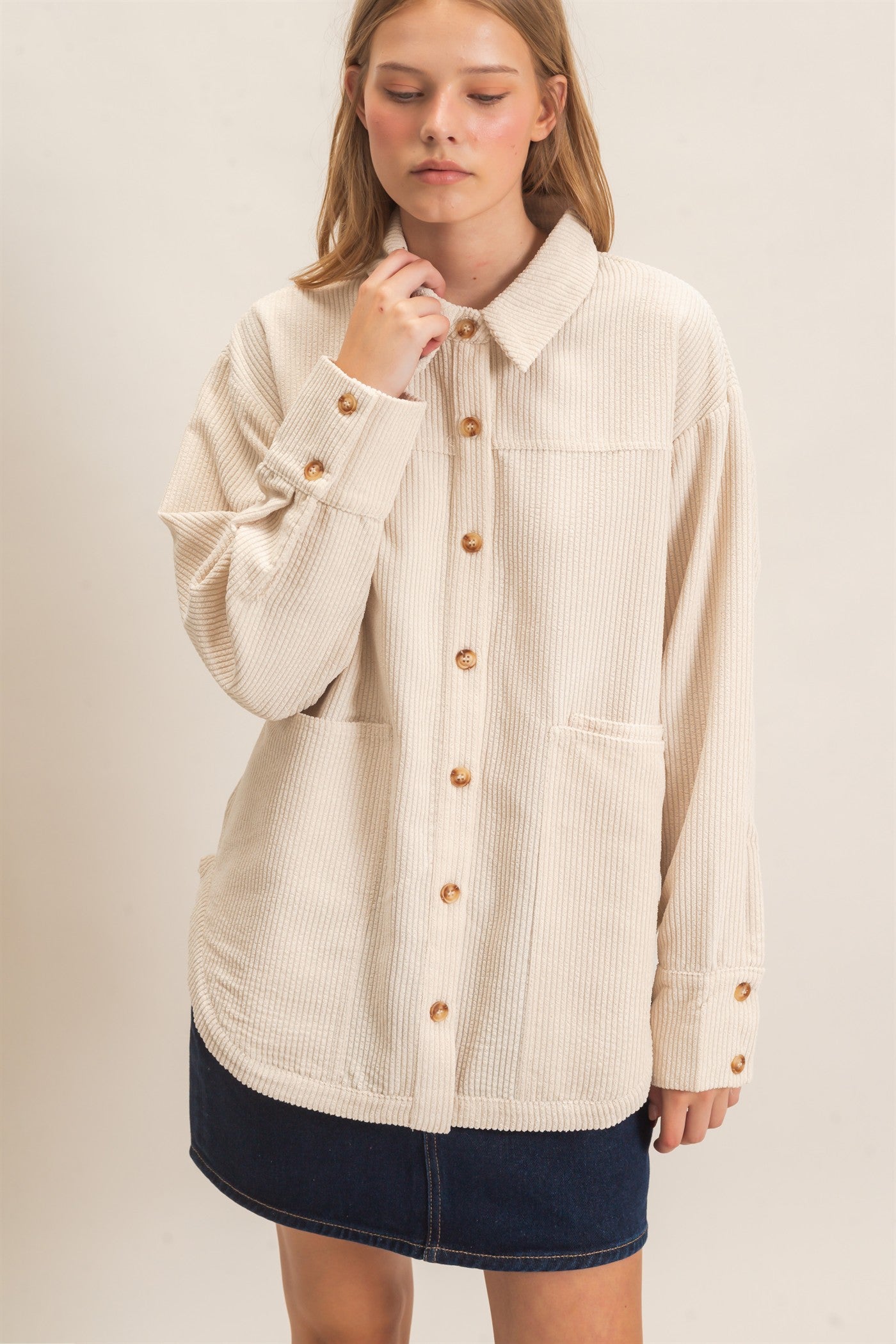 Wholesale Corduroy Button-Up Shirt Outerwear HF26F163 WHITE SWAN HYFVE
