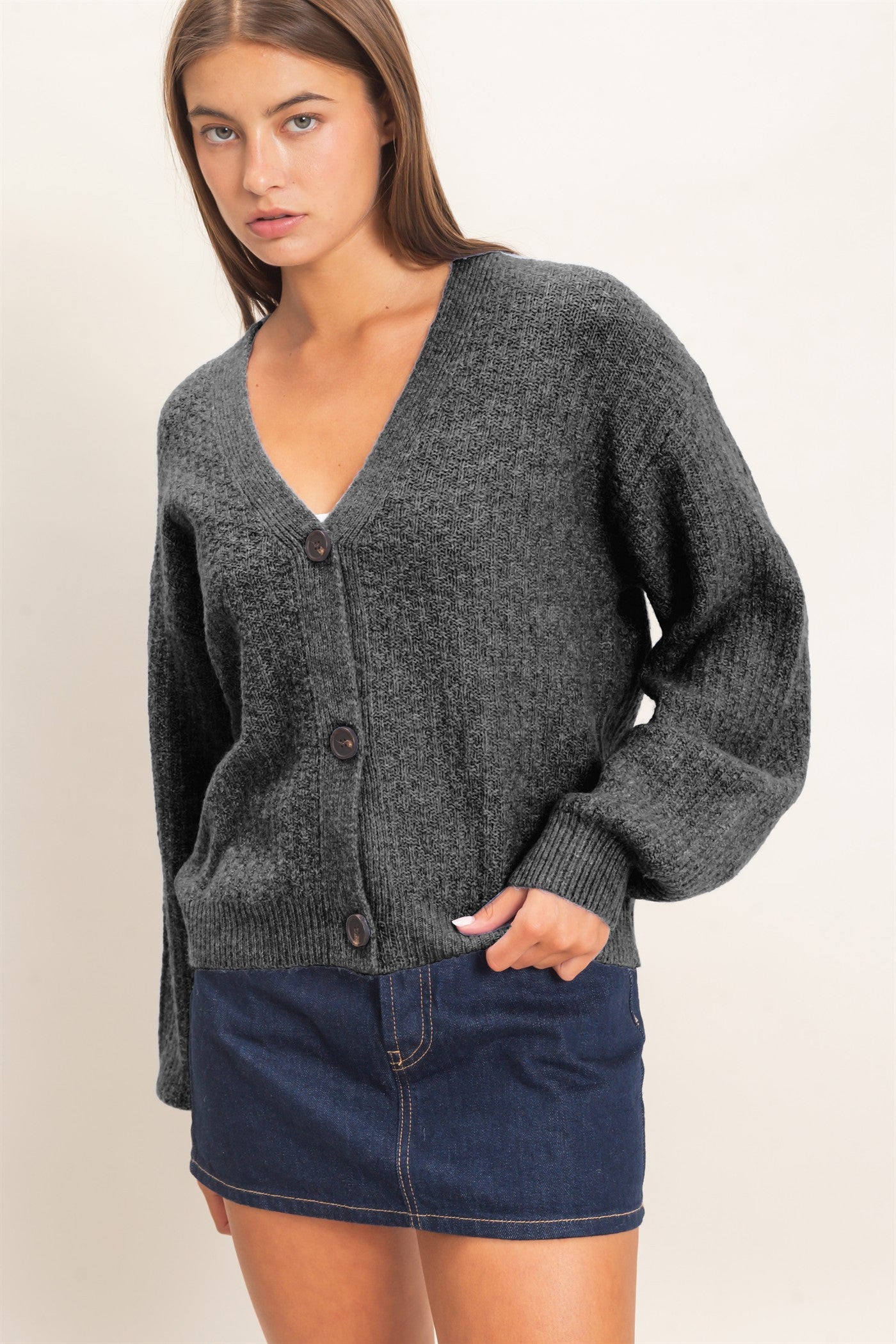 Wholesale Textured V-Neck Cardigan Cardigans DZ26E080 CHARCOAL DOUBLE ZERO