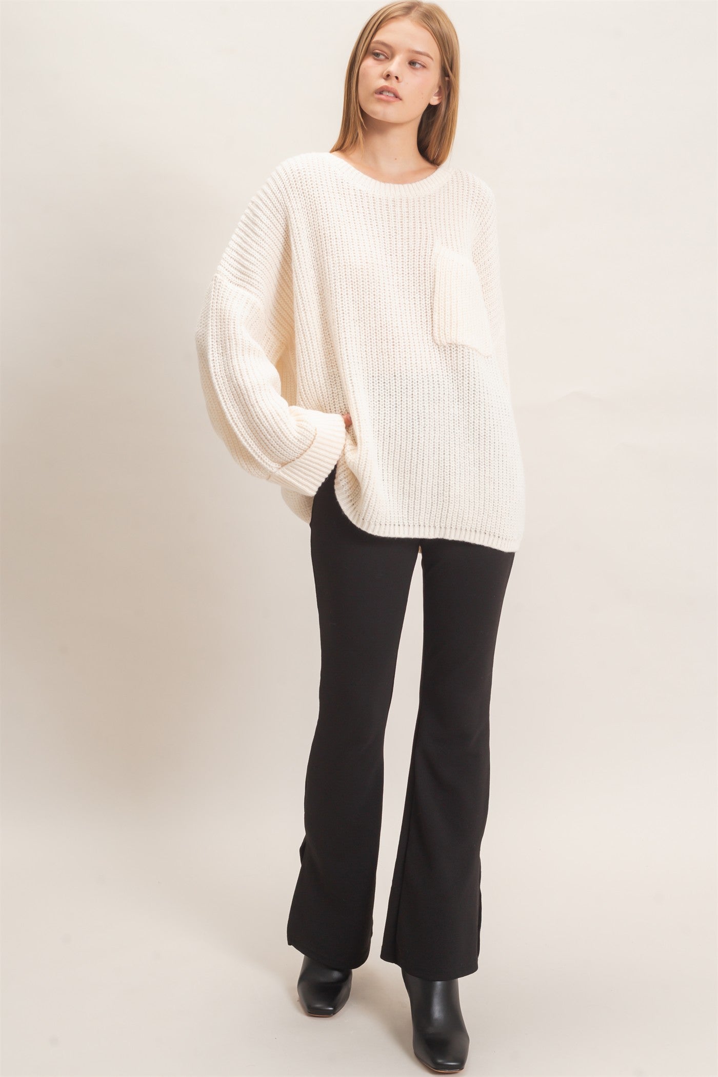 Wholesale Ribbed Knit Patch Pocket Sweater Sweaters HF26F177 OFF WHITE HYFVE