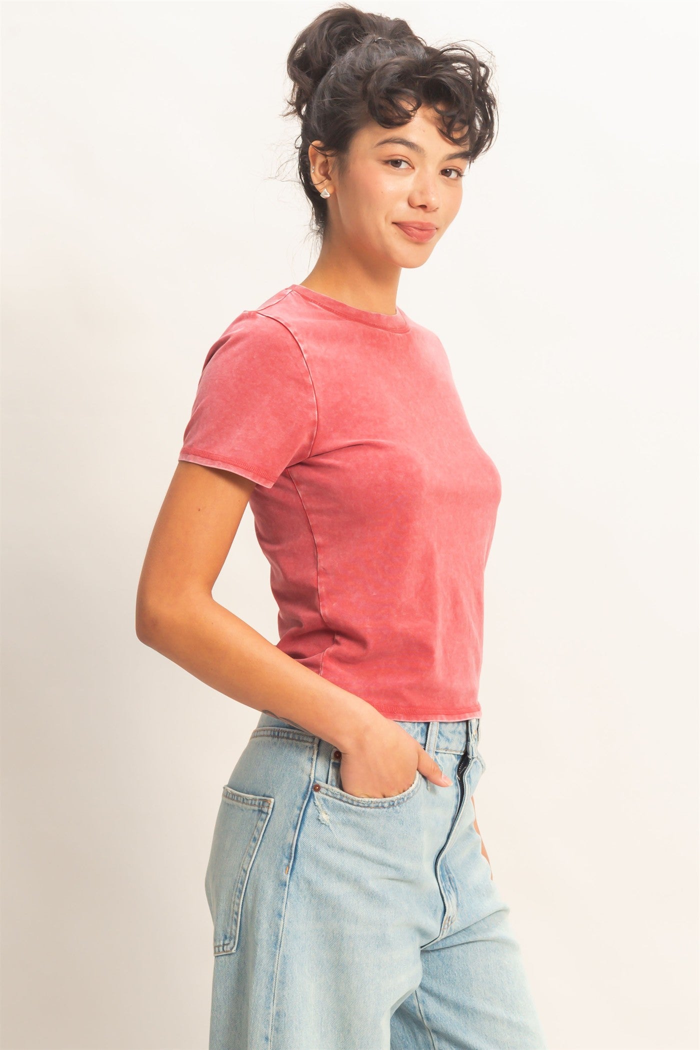 Wholesale Mineral Washed Short Sleeve Crew Neck Top T-Shirts DZ26A743 DARK RED DOUBLE ZERO