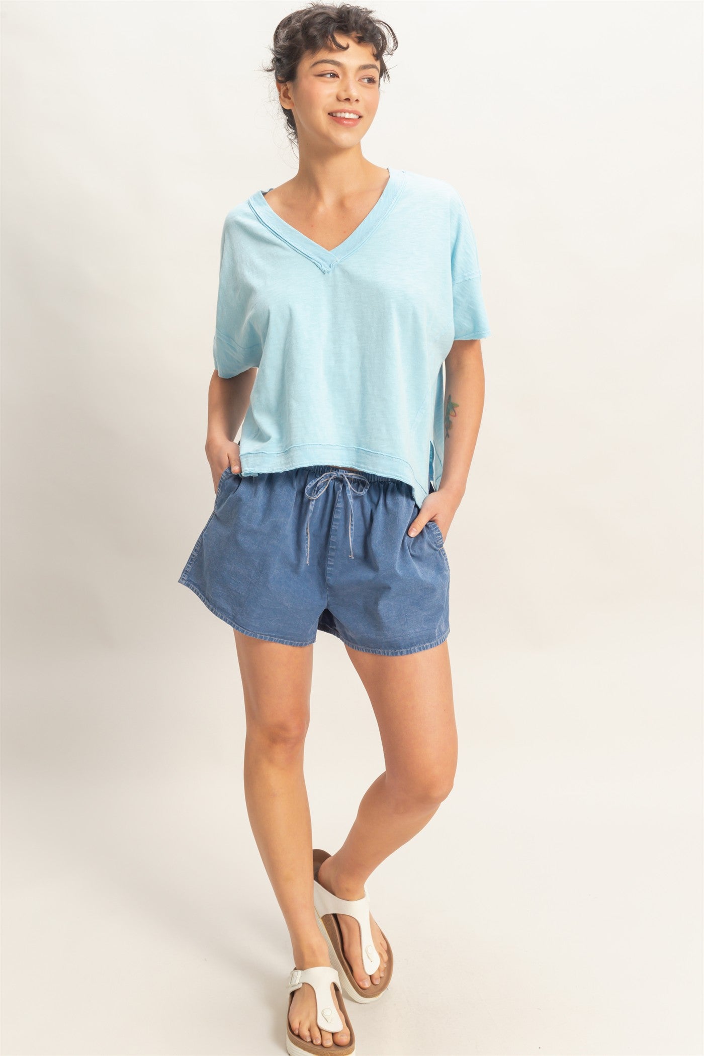 Wholesale Oversized V-Neck Short Sleeve Top Clothing Tops DZ26A032 BLUE DOUBLE ZERO