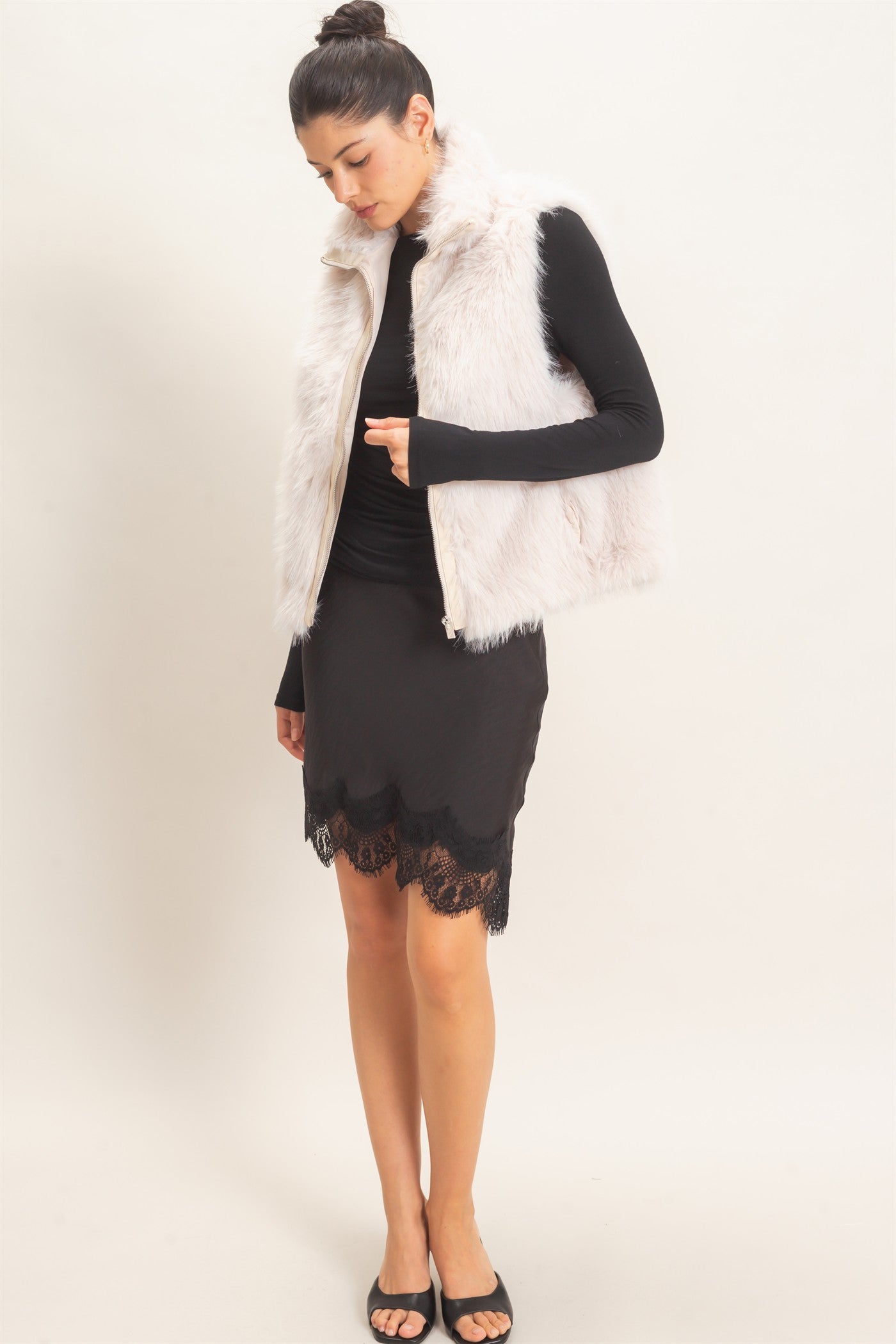 Wholesale Faux Fur Zip-Up Outerwear Vest Vests HF26E532 CREAM HYFVE