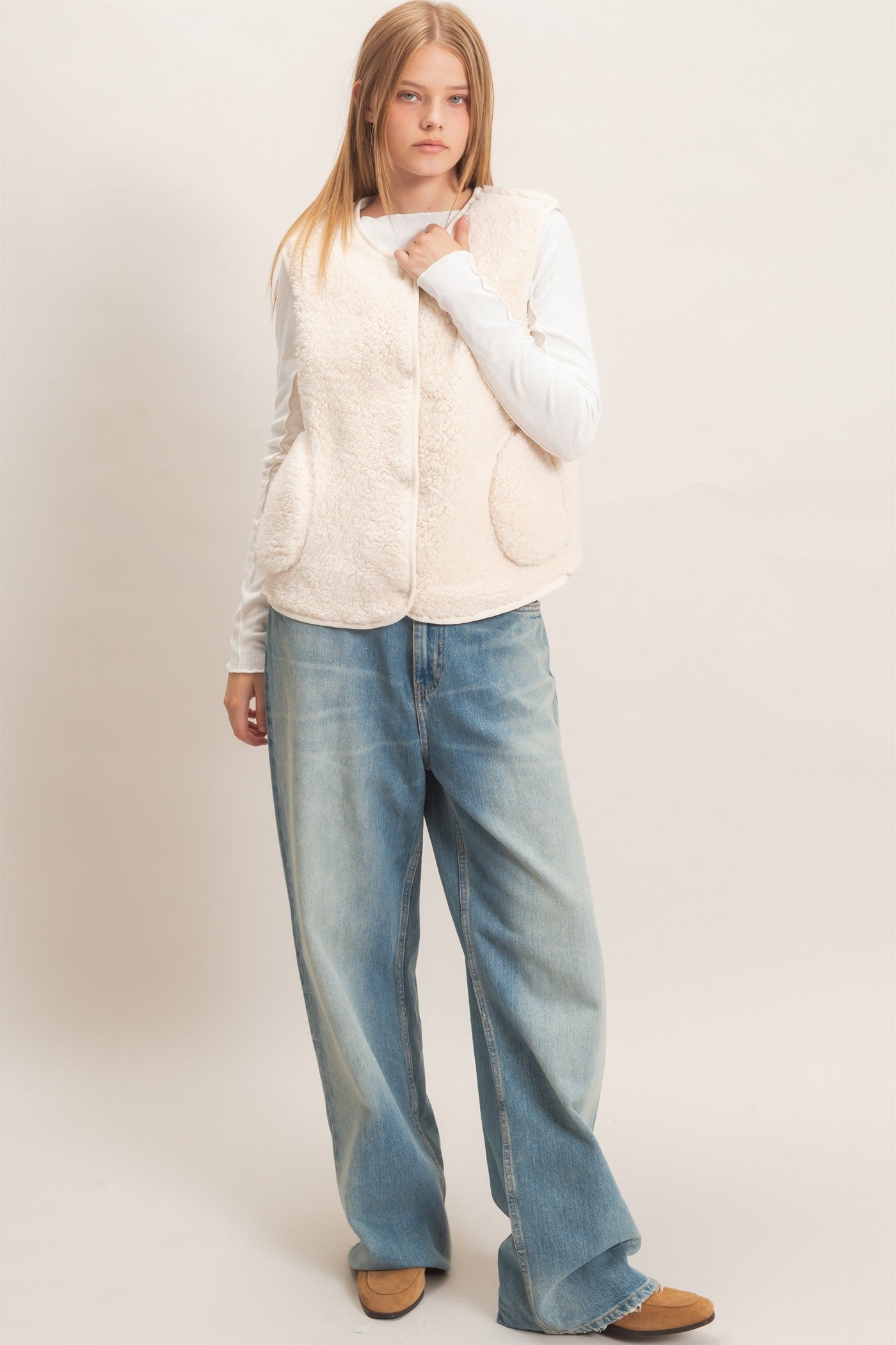 Wholesale Button Front Sherpa Vest With Patch Pockets Vests HF27A010 CREAM HYFVE