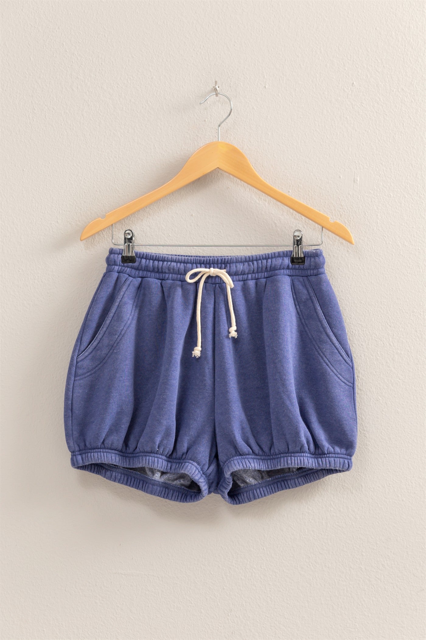 Wholesale Drawstring Waist Bubbled Hem Shorts Shorts DZ25A702 DUSTY INDIGO DOUBLE ZERO