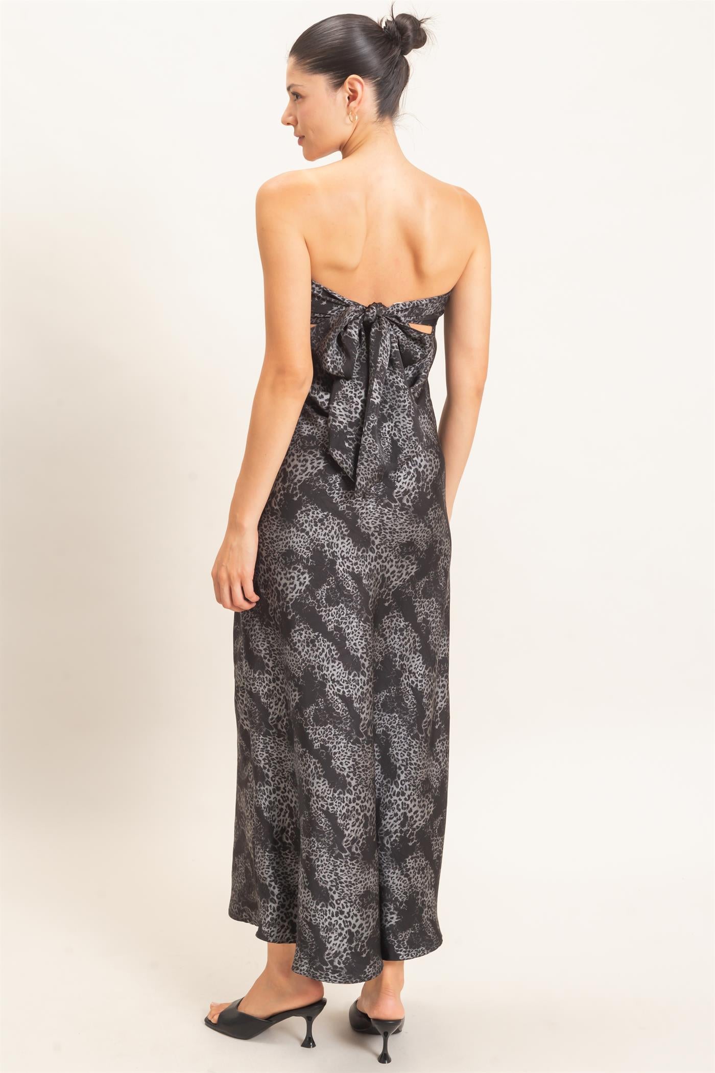Wholesale Satin Patterned Maxi Dress Dresses HF26F029 BLACK HYFVE