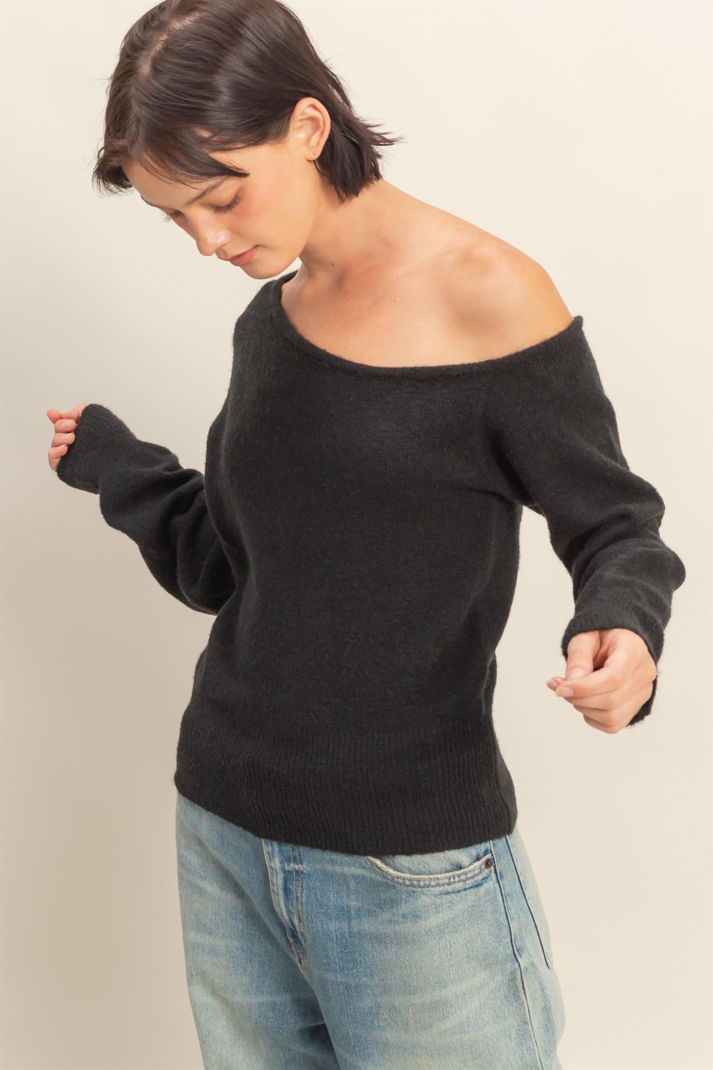 Wholesale Asymmetric Off-Shoulder Sweater Sweaters DZ25F121 BLACK DOUBLE ZERO