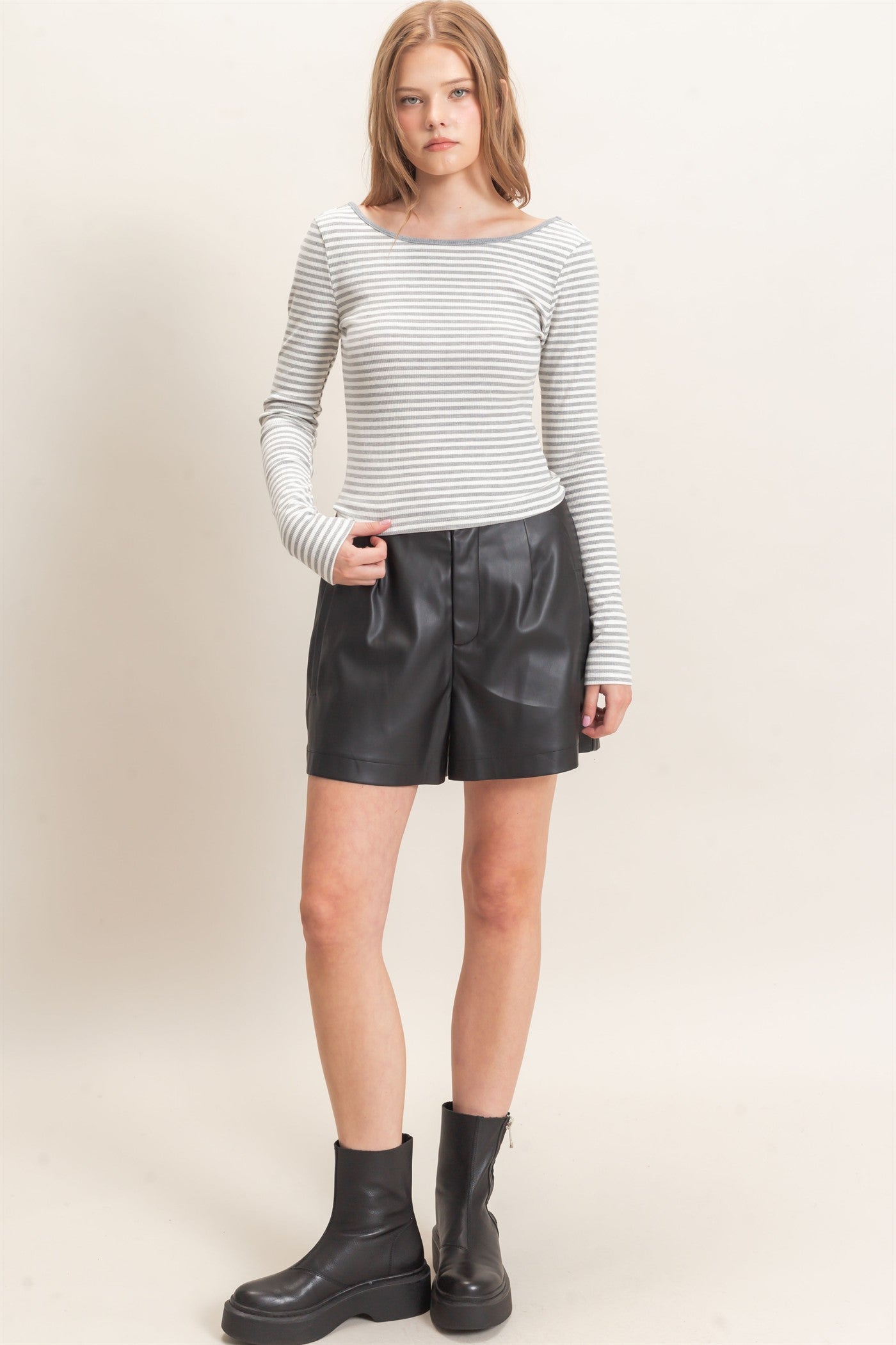 Wholesale Striped Boat Neck Long Sleeve Top Clothing Tops HF26F080 GRAY/WHITE HYFVE